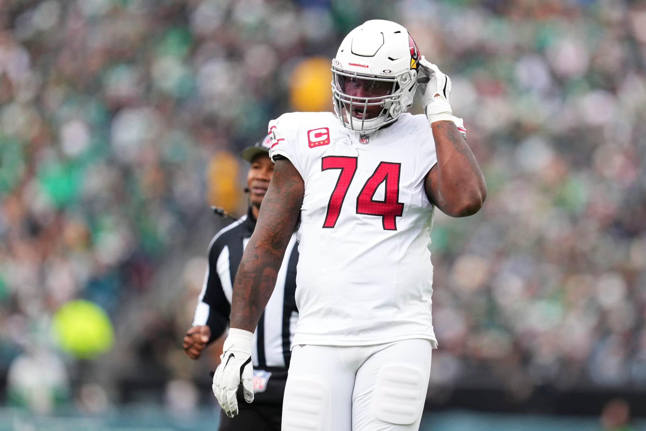 PHILADELPHIA, PENNSYLVANIA - DECEMBER 31: D.J. Humphries #74 of the Arizona Cardinals looks on against the Philadelphia Eagles at Lincoln Financial Field on December 31, 2023 in Philadelphia, Pennsylvania. (Photo by Mitchell Leff/Getty Images)