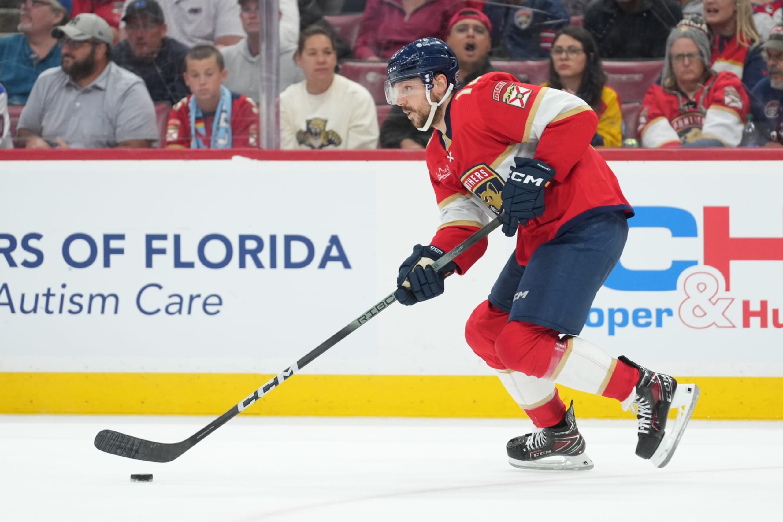 SUNRISE, FL - MAY 28: Florida Panthers center Sam Reinhart (13) brings the puck forward int he second period during game four of the Eastern Conference Finals between the New York Rangers and the Florida Panthers on Tuesday, May 28, 2024 at Amerant Bank Arena in Sunrise, Fla. (Photo by Peter Joneleit/Icon Sportswire via Getty Images) SUNRISE, FL - MAY 28: Florida Panthers center Sam Reinhart (13) brings the puck forward int he second period during game four of the Eastern Conference Finals between the New York Rangers and the Florida Panthers on Tuesday, May 28, 2024 at Amerant Bank Arena in Sunrise, Fla. (Photo by Peter Joneleit/Icon Sportswire via Getty Images)
