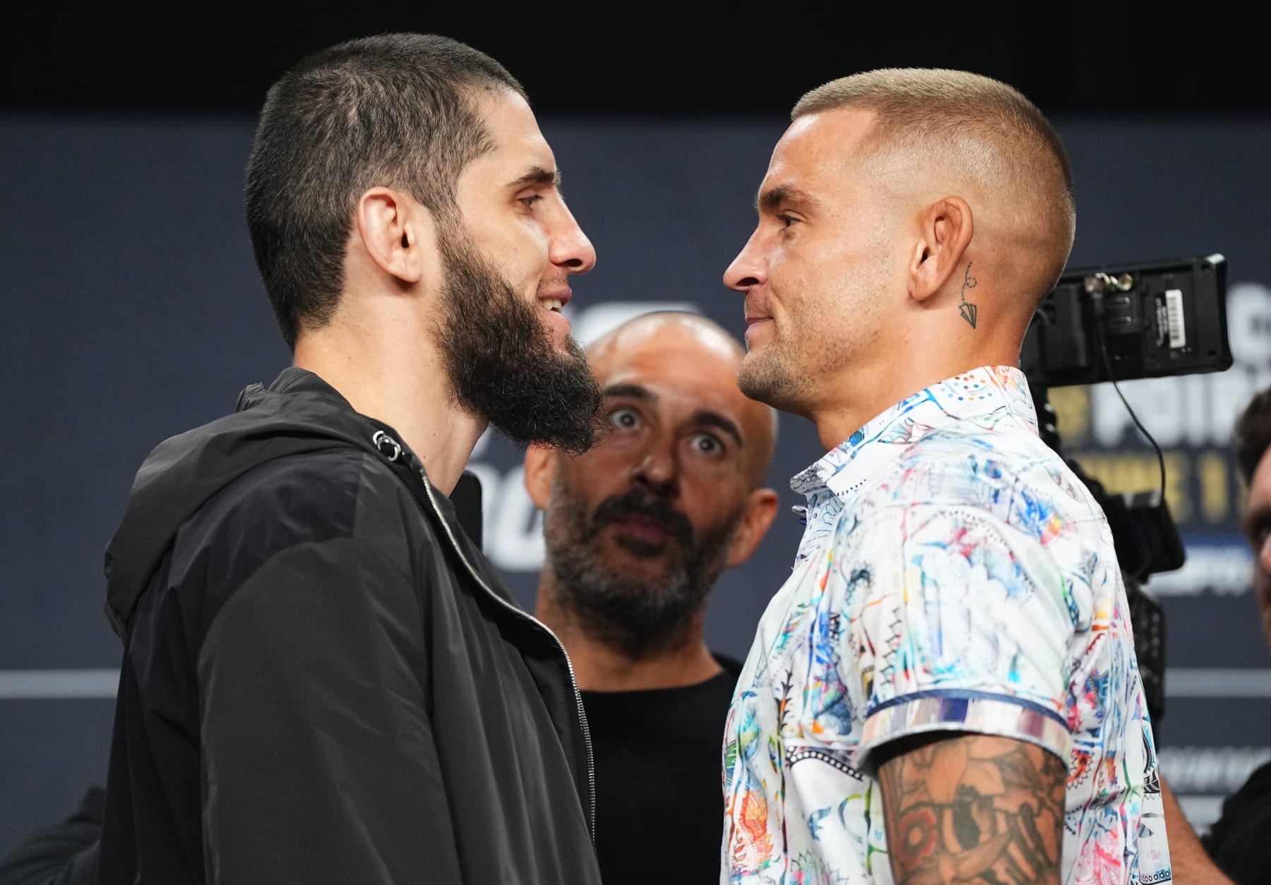 NEWARK, NEW JERSEY - MAY 30: (L-R) Opponents Islam Makhachev of Russia and Dustin Poirier face off during the UFC 302 press conference at Prudential Center on May 30, 2024 in Newark, New Jersey. (Photo by Jeff Bottari/Zuffa LLC via Getty Images)