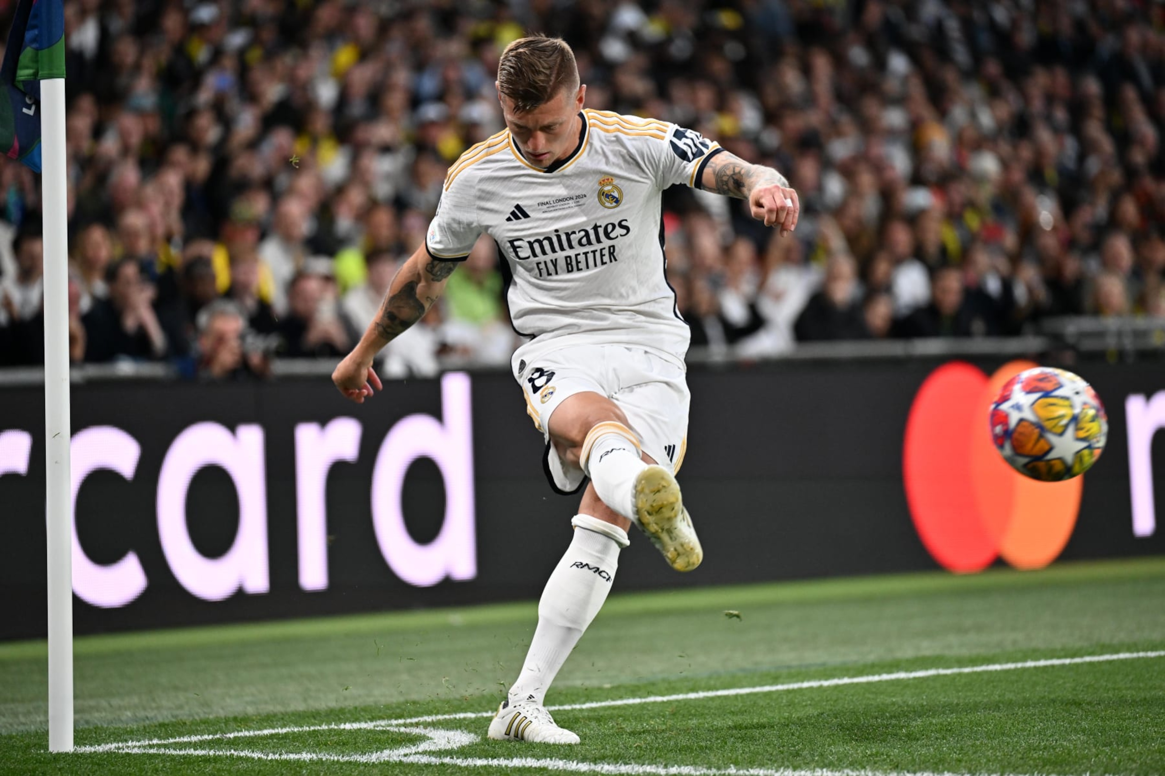 LONDON, UNITED KINGDOM - JUNE 01: Toni Kroos of Real Madrid in action during the UEFA Champions League Final between Borussia Dortmund and Real Madrid at Wembley Stadium in London, United Kingdom on June 1, 2024. (Photo by Mustafa Yalcin/Anadolu via Getty Images) LONDON, UNITED KINGDOM - JUNE 01: Toni Kroos of Real Madrid in action during the UEFA Champions League Final between Borussia Dortmund and Real Madrid at Wembley Stadium in London, United Kingdom on June 1, 2024. (Photo by Mustafa Yalcin/Anadolu via Getty Images)