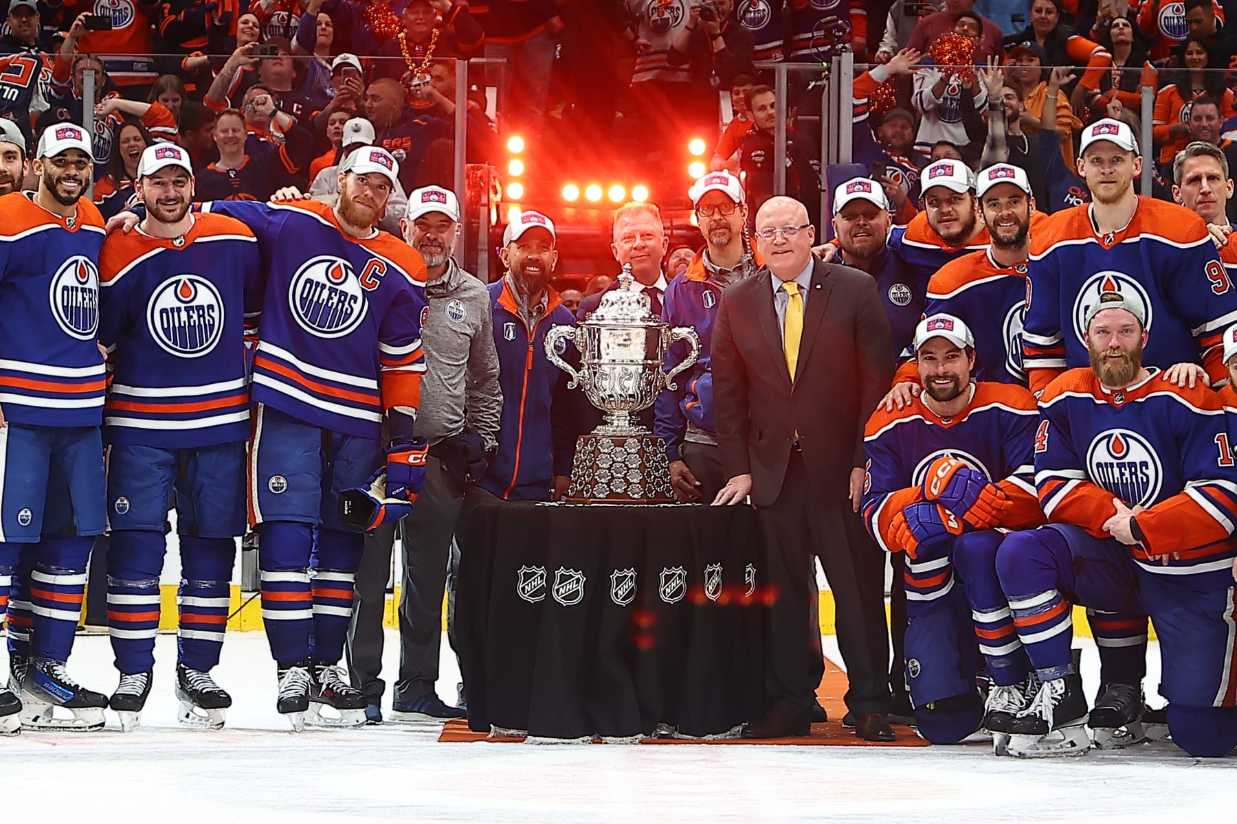 EDMONTON, AB - JUNE 2: The Edmonton Oilers win the Western Conference and pose for a photo with the Campbell Conference Bowl at the end of game six of the Western Conference Final Round Edmonton Oilers game versus the Dallas Stars on June 2, 2024 at Rogers Place in Edmonton, AB. (Photo by Curtis Comeau/Icon Sportswire via Getty Images)
