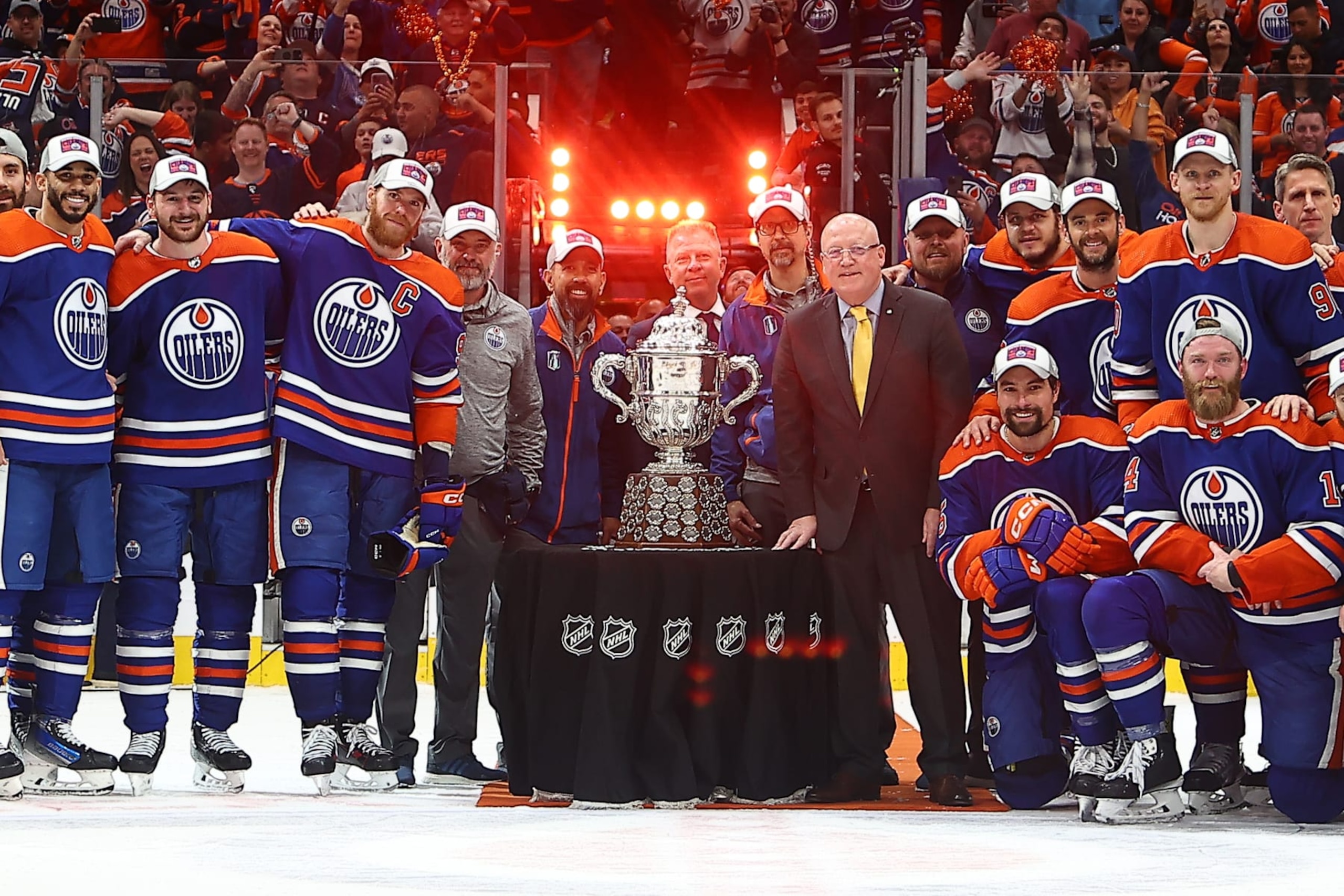 EDMONTON, AB - JUNE 2: The Edmonton Oilers win the Western Conference and pose for a photo with the Campbell Conference Bowl at the end of game six of the Western Conference Final Round Edmonton Oilers game versus the Dallas Stars on June 2, 2024 at Rogers Place in Edmonton, AB. (Photo by Curtis Comeau/Icon Sportswire via Getty Images)