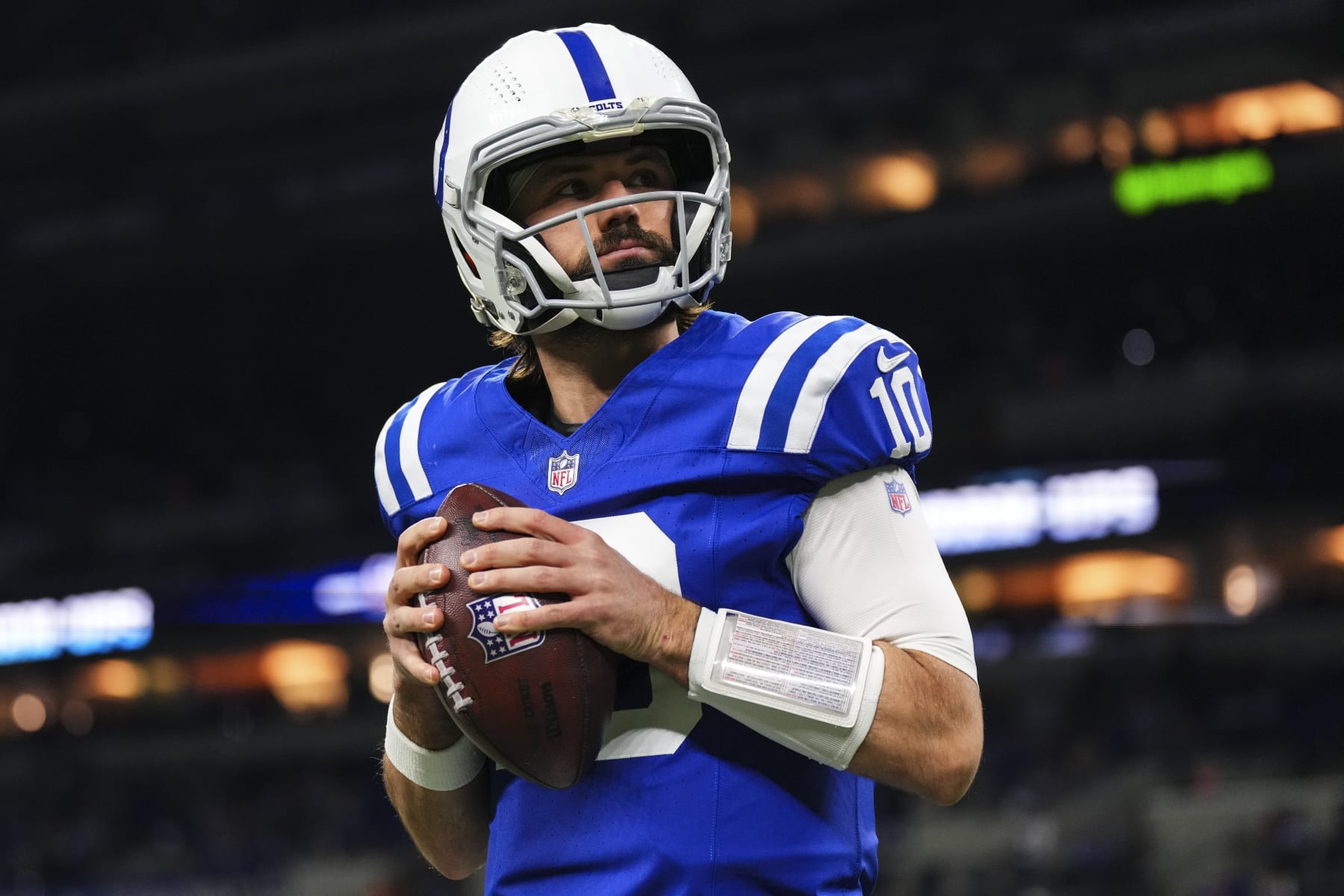 INDIANAPOLIS, IN - JANUARY 06: Gardner Minshew #10 of the Indianapolis Colts warms up prior to an NFL football game against the Houston Texans at Lucas Oil Stadium on January 6, 2024 in Indianapolis, Indiana. (Photo by Cooper Neill/Getty Images)