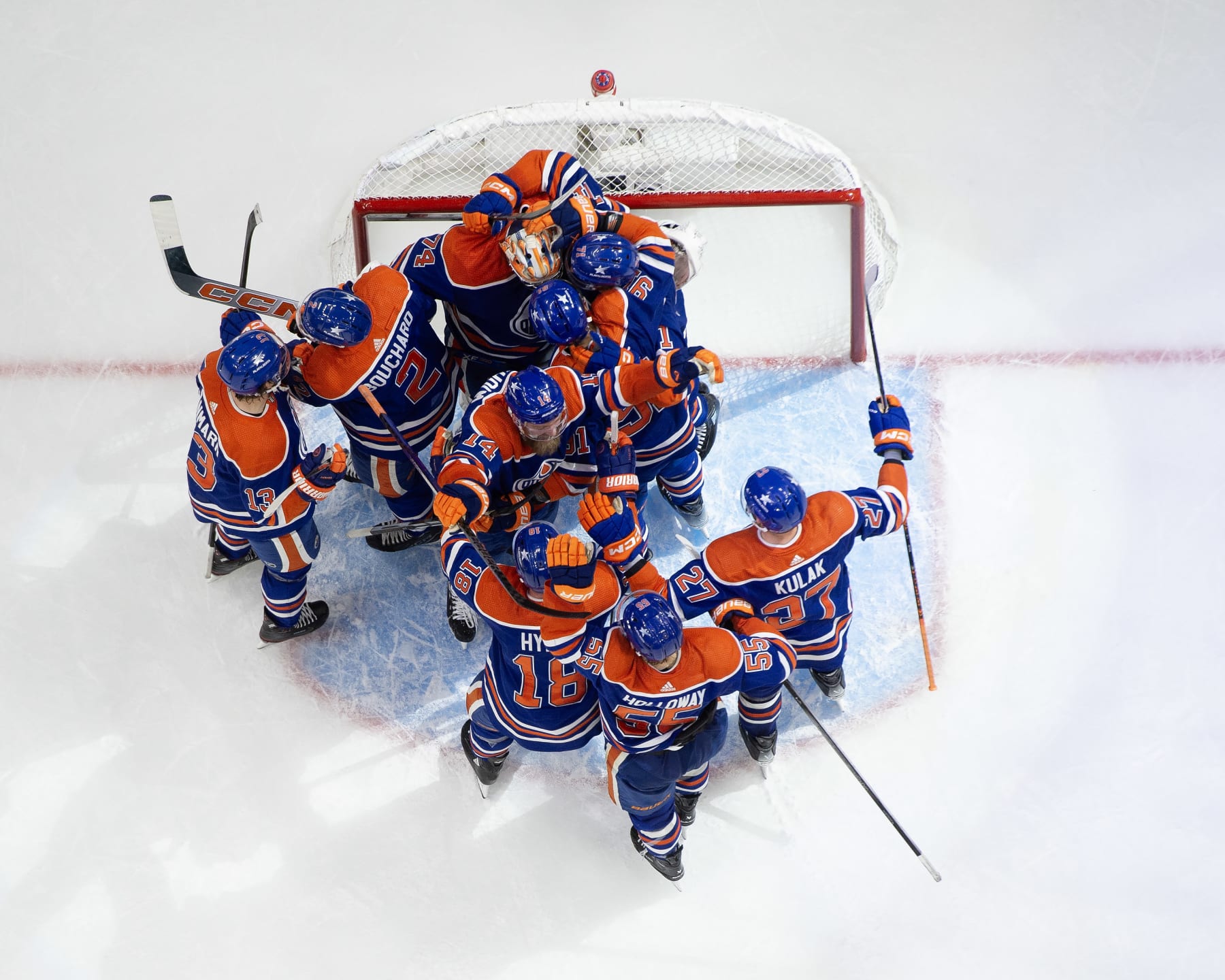 EDMONTON, CANADA - JUNE 02: The Edmonton Oilers celebrate after defeating the Dallas Stars in Game Six of the Western Conference Final of the 2024 Stanley Cup Playoffs at Rogers Place on June 2, 2024, in Edmonton, Alberta, Canada. (Photo by Andy Devlin/NHLI via Getty Images)