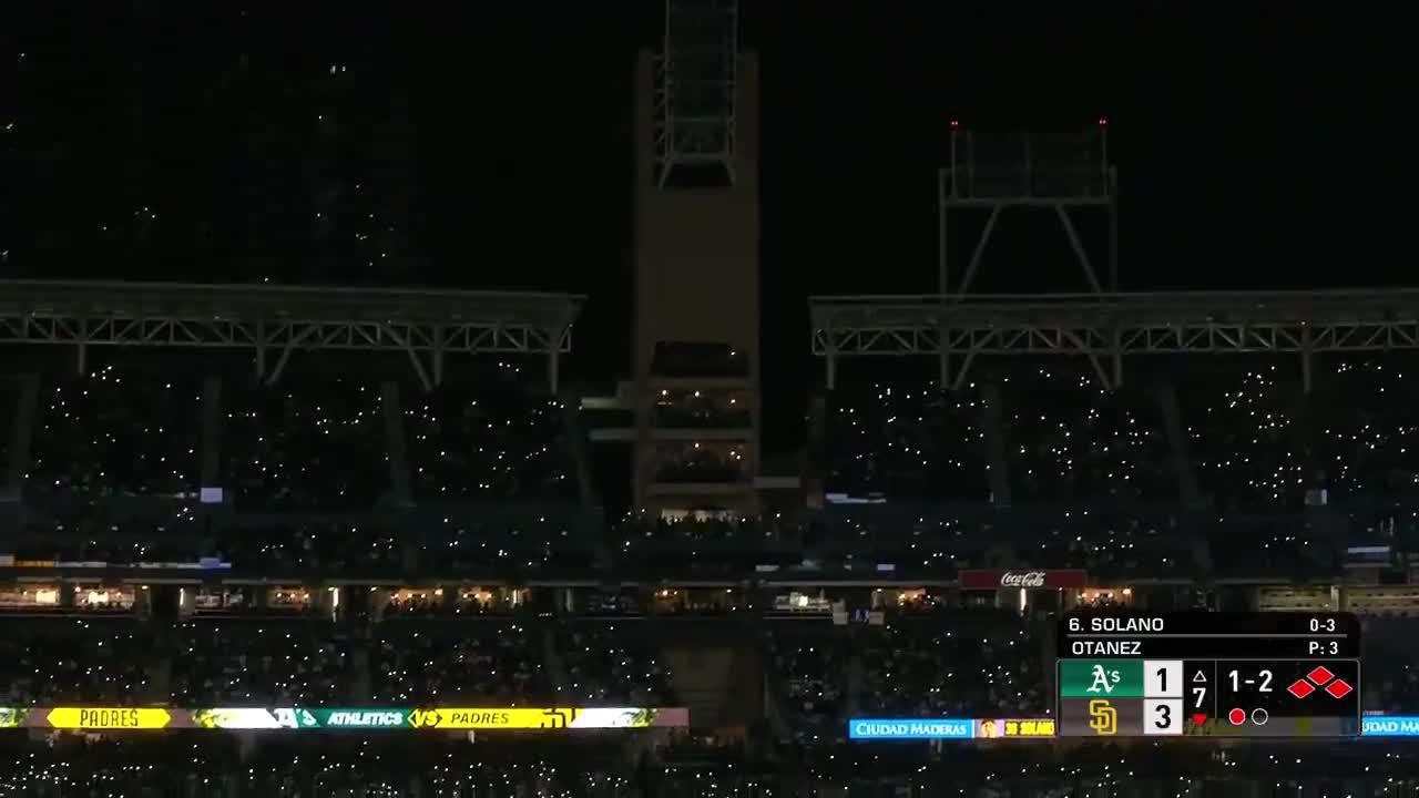 Lights Go Out at Petco Park