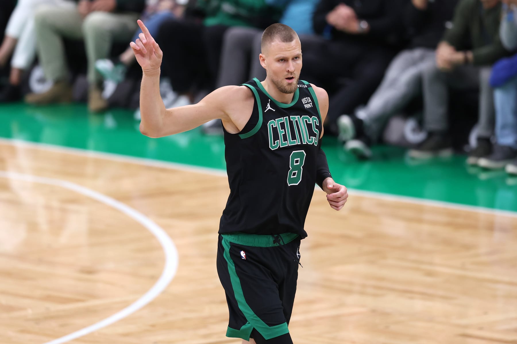 Celtics' Kristaps Porziņģis Wants to Play in NBA Finals Amid Injury: 'I Feel Good'