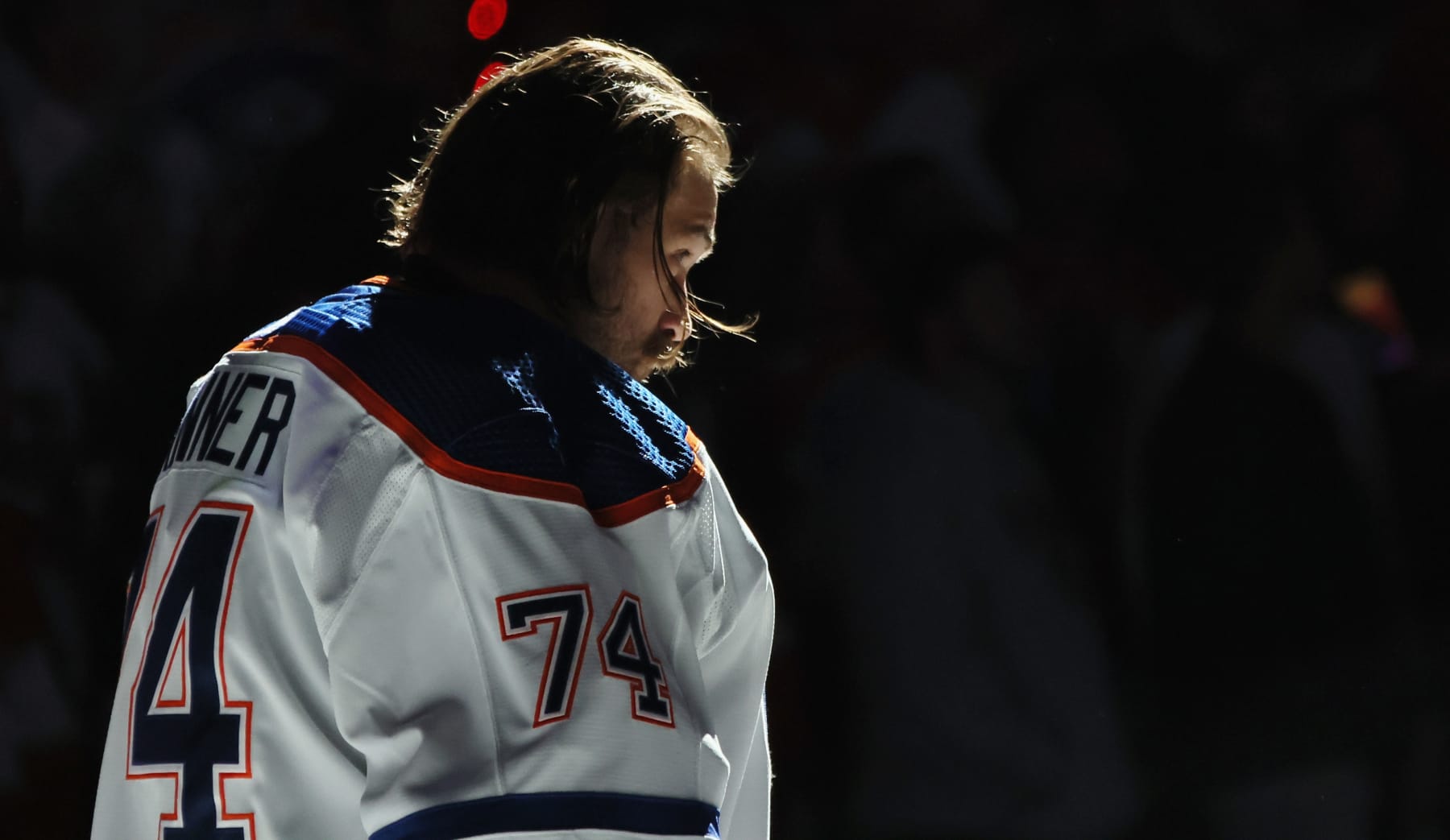 SUNRISE, FLORIDA - JUNE 10: Stuart Skinner #74 of the Edmonton Oilers prepares to play against the Florida Panthers in Game Two of the 2024 Stanley Cup Final at Amerant Bank Arena on June 10, 2024 in Sunrise, Florida. (Photo by Bruce Bennett/Getty Images)