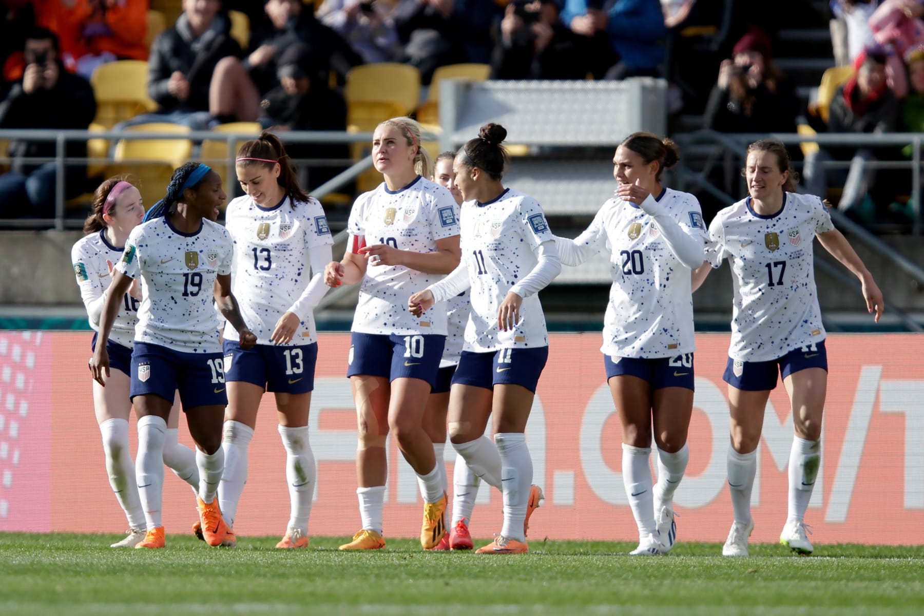 WELLINGTON, NEW ZEALAND - JULY 27: Lindsey Horan of USA Women celebrates 1-1 with Rose Lavelle of USA Women, Crystal Dunn of USA Women, Alex Morgan of USA Women, Sophia Smith of USA Women, Trinity Rodman of USA Women, Andi Sullivan of USA Women during the World Cup Women match between USA Women v Holland Women at the Wellington Regional Stadium on July 27, 2023 in wellington New Zealand (Photo by Rico Brouwer/Soccrates/Getty Images)
