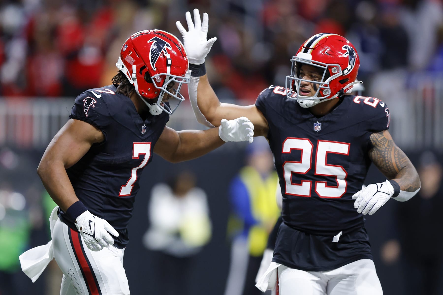 Ranking the NFL’s Best Running Back Duos Ahead of the 2024 Season