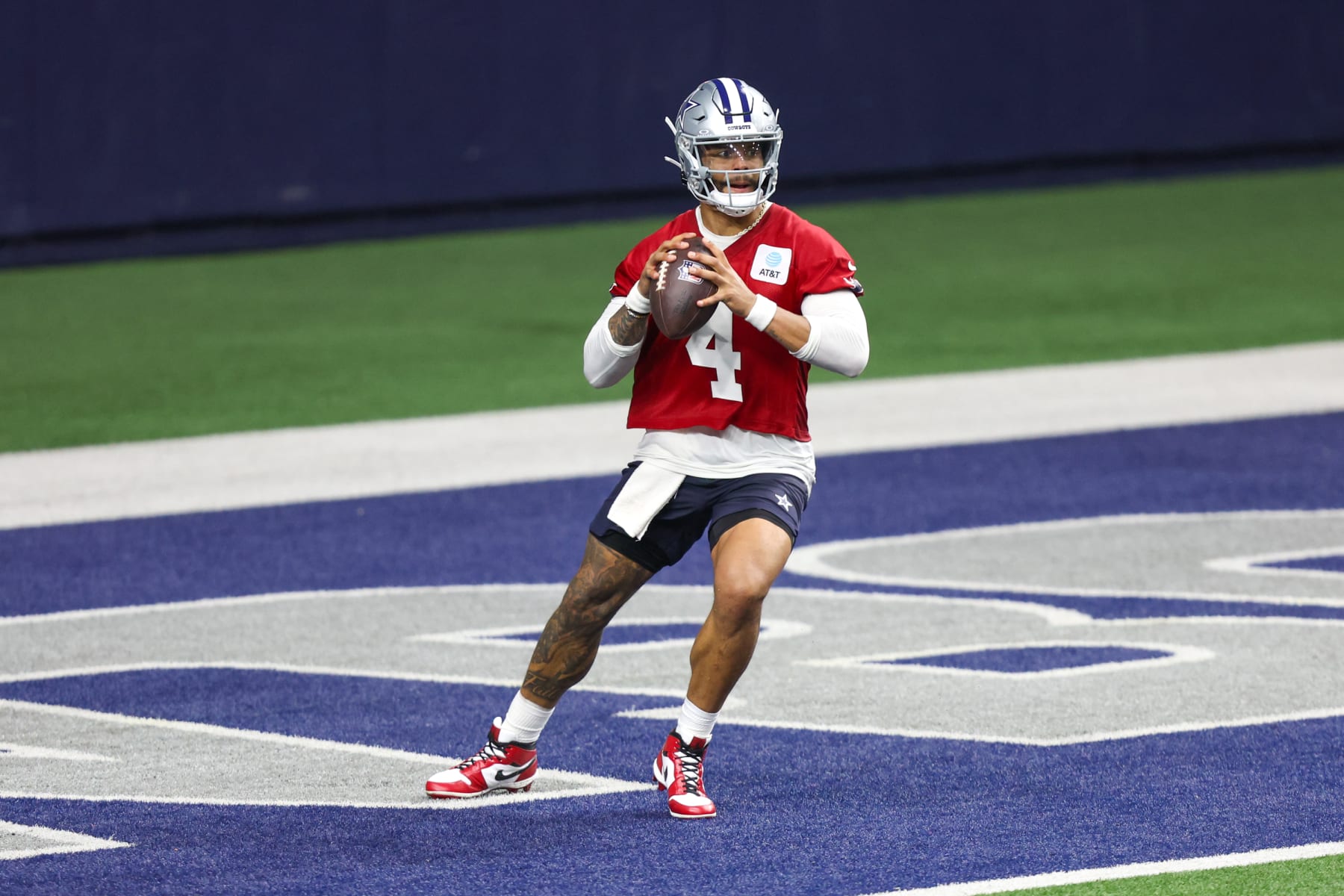 NFL Rumors: Dak Prescott Contract Prioritized by Cowboys Before Parsons, Lamb Talks