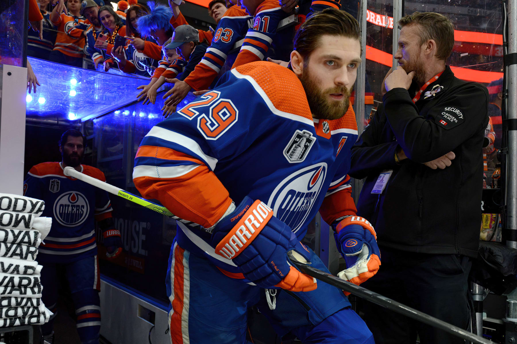 Way-Too-Early Trade Landing Spots for Oilers Center Leon Draisaitl