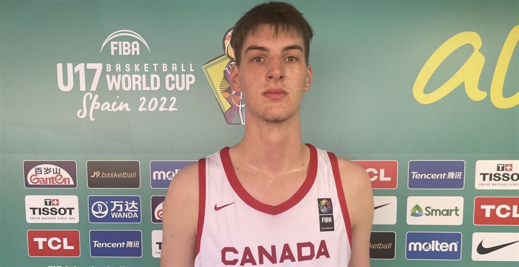 Olivier Rioux Breaks World Record as Tallest Teenager at 7’9″ and Commits to Florida CBB