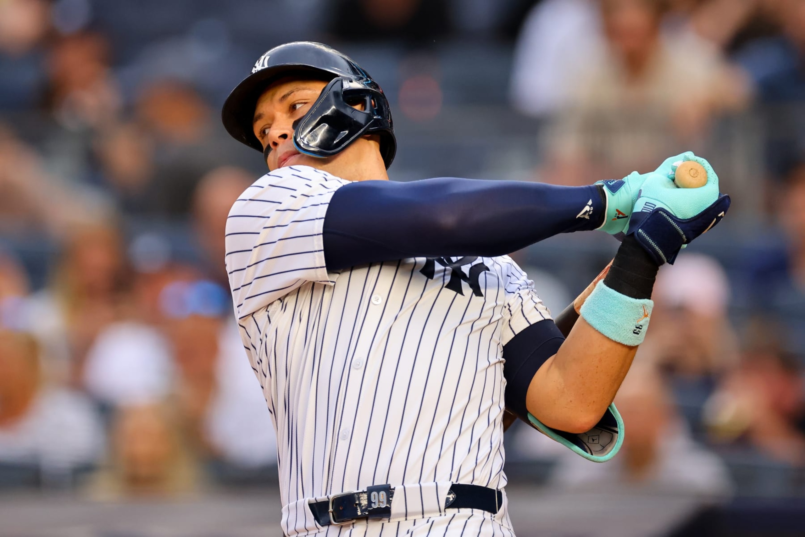 BRONX, NY - JUNE 21: Aaron Judge #99 of the New York Yankees at bat during the first inning of the game against the Atlanta Braves on June 21, 2024 at Yankee Stadium in Bronx, New York.  (Photo by Rich Graessle/Icon Sportswire via Getty Images)