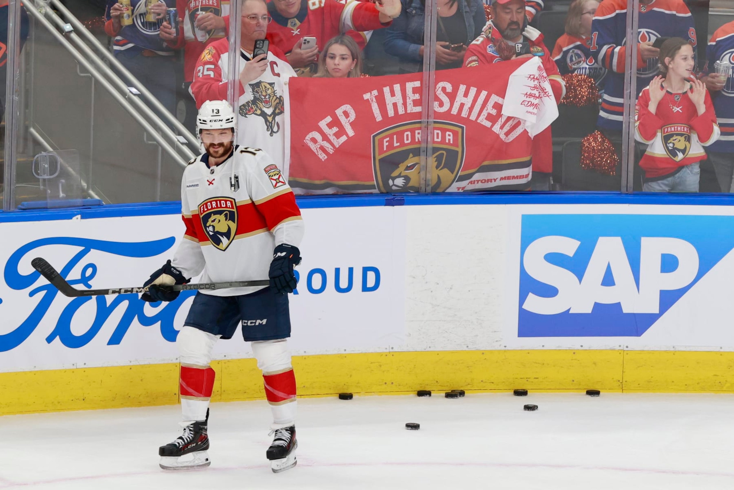 EDMONTON, ALBERTA - JUNE 21: Fans watch as Sam Reinhart #13 of the Florida Panthers warms up prior to Game Six of the 2024 Stanley Cup Final against the Edmonton Oilers at Rogers Place on June 21, 2024 in Edmonton, Alberta.  (Photo by Jeff Vinnick/Getty Images)