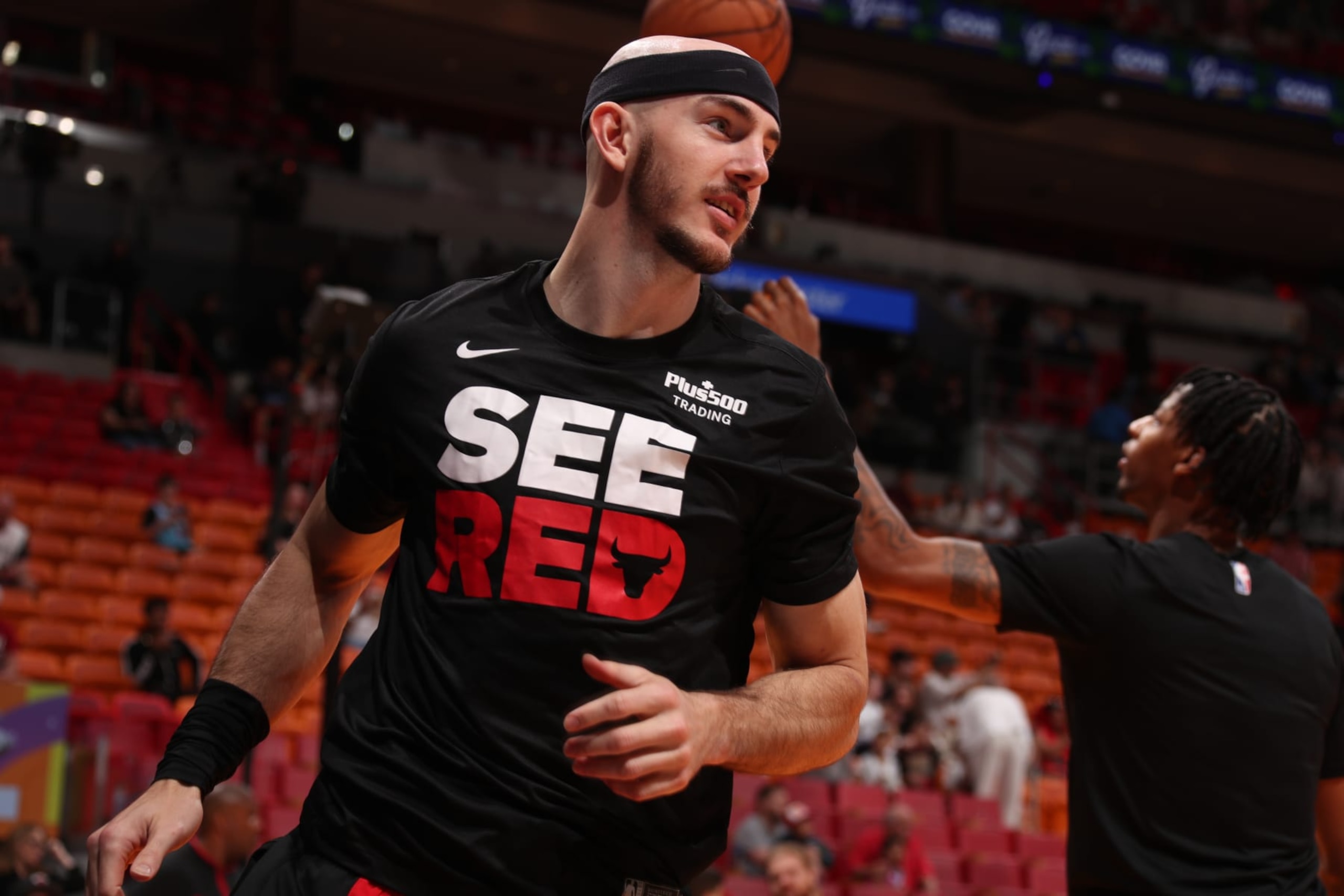 MIAMI, FL - APRIL 19: Alex Caruso #6 of the Chicago Bulls warms up before the game against the Miami Heat during the 2024 Play-In Tournament on April 19, 2024 at Kaseya Center in Miami, Florida. NOTE TO USER: User expressly acknowledges and agrees that, by downloading and or using this Photograph, user is consenting to the terms and conditions of the Getty Images License Agreement. Mandatory Copyright Notice: Copyright 2024 NBAE (Photo by Issac Baldizon/NBAE via Getty Images)