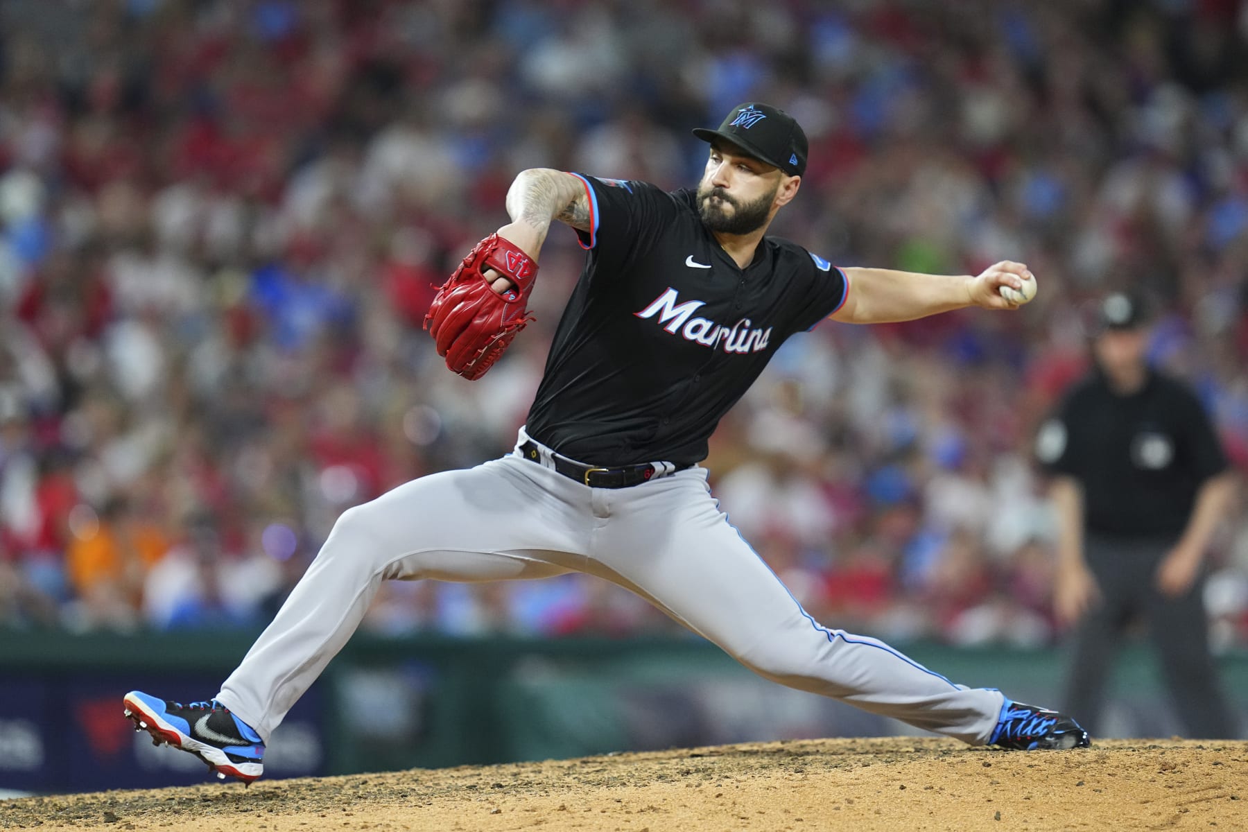PHILADELPHIA, PENNSYLVANIA - JUNE 27: Tanner Scott #66 of the Miami Marlins throws a pitch in the bottom of the ninth inning against the Philadelphia Phillies at Citizens Bank Park on June 27, 2024 in Philadelphia, Pennsylvania. The Marlins defeated the Phillies 7-4. (Photo by Mitchell Leff/Getty Images)