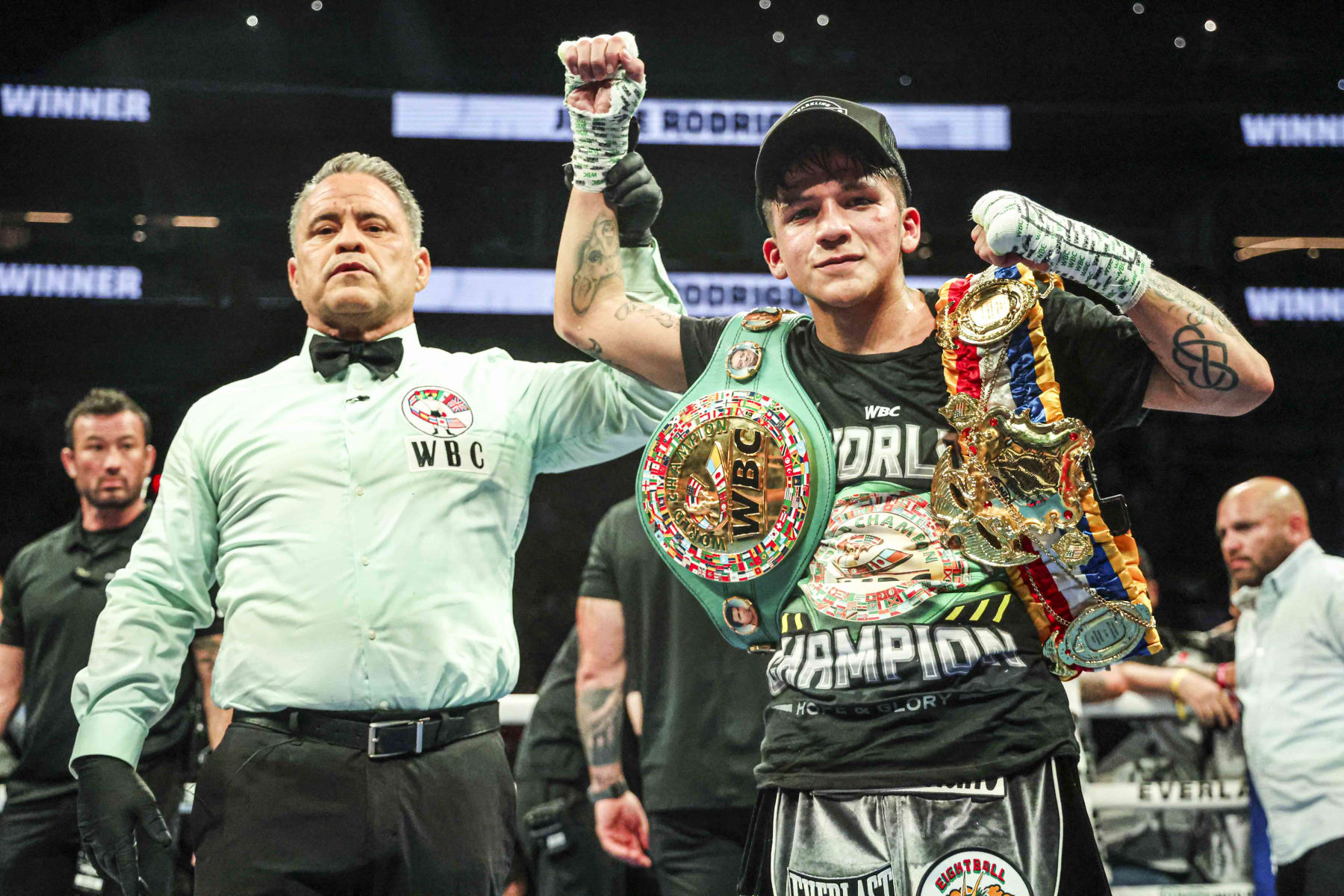 PHOENIX, ARIZONA - JUNE 29: Juan Francisco El 'Gallo' Estrada celebrates after defeating Jesse Bam Rodríguez during their WBC and Ring Magazine super flyweight title fight at Footprint Center on June 29, 2023 in Phoenix, Arizona. Phoenix, Arizona.(Photo by Luis Gutierrez/ Norte Photo/Getty Images)