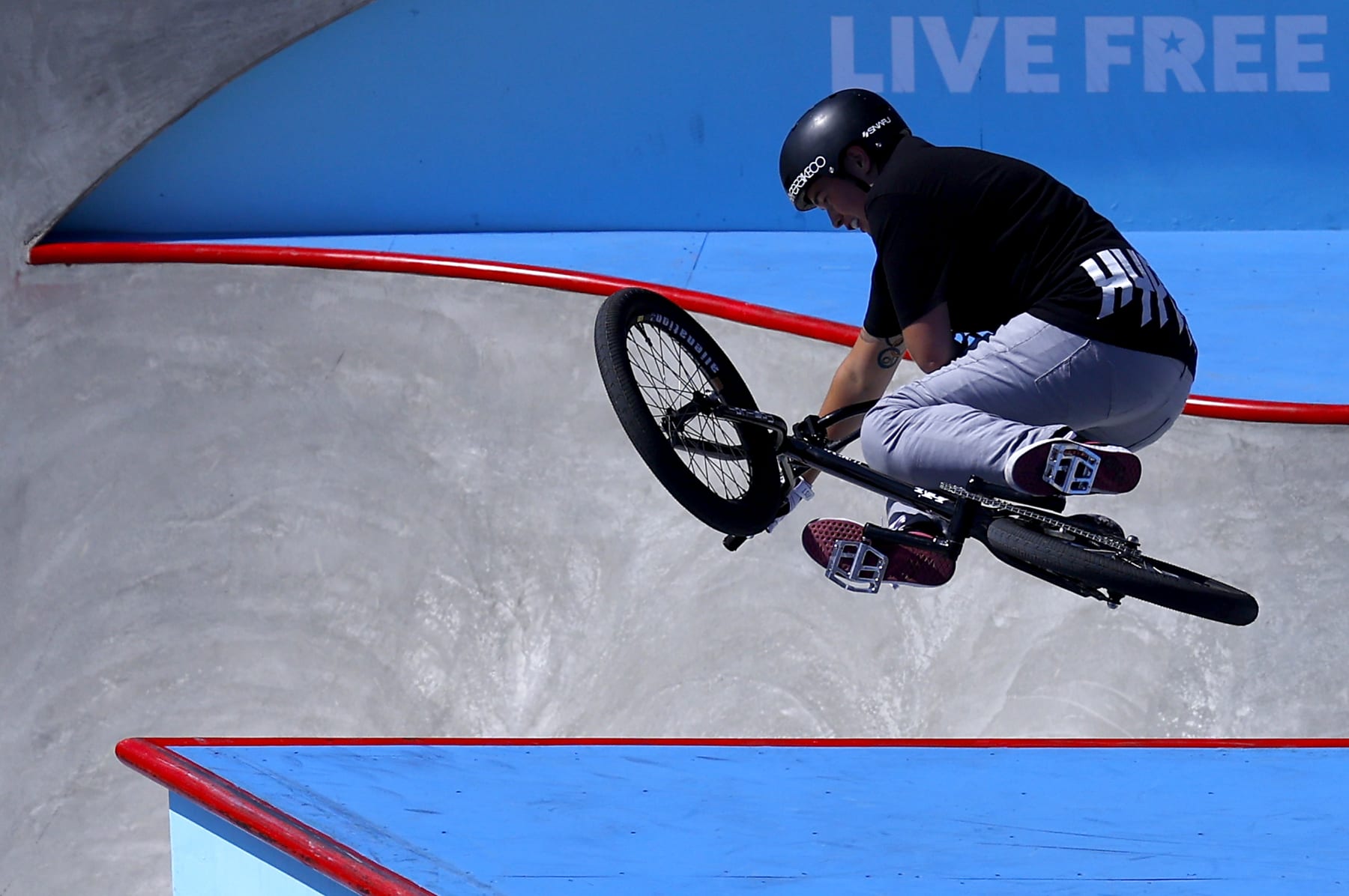 VENTURA, CALIFORNIA - JUNE 28: Hannah Roberts competes in the Women's BMX Park Final during the X Games California 2024 at Ventura County Fairgrounds and Event Center on June 28, 2024 in Ventura, California. (Photo by Ronald Martinez/Getty Images)