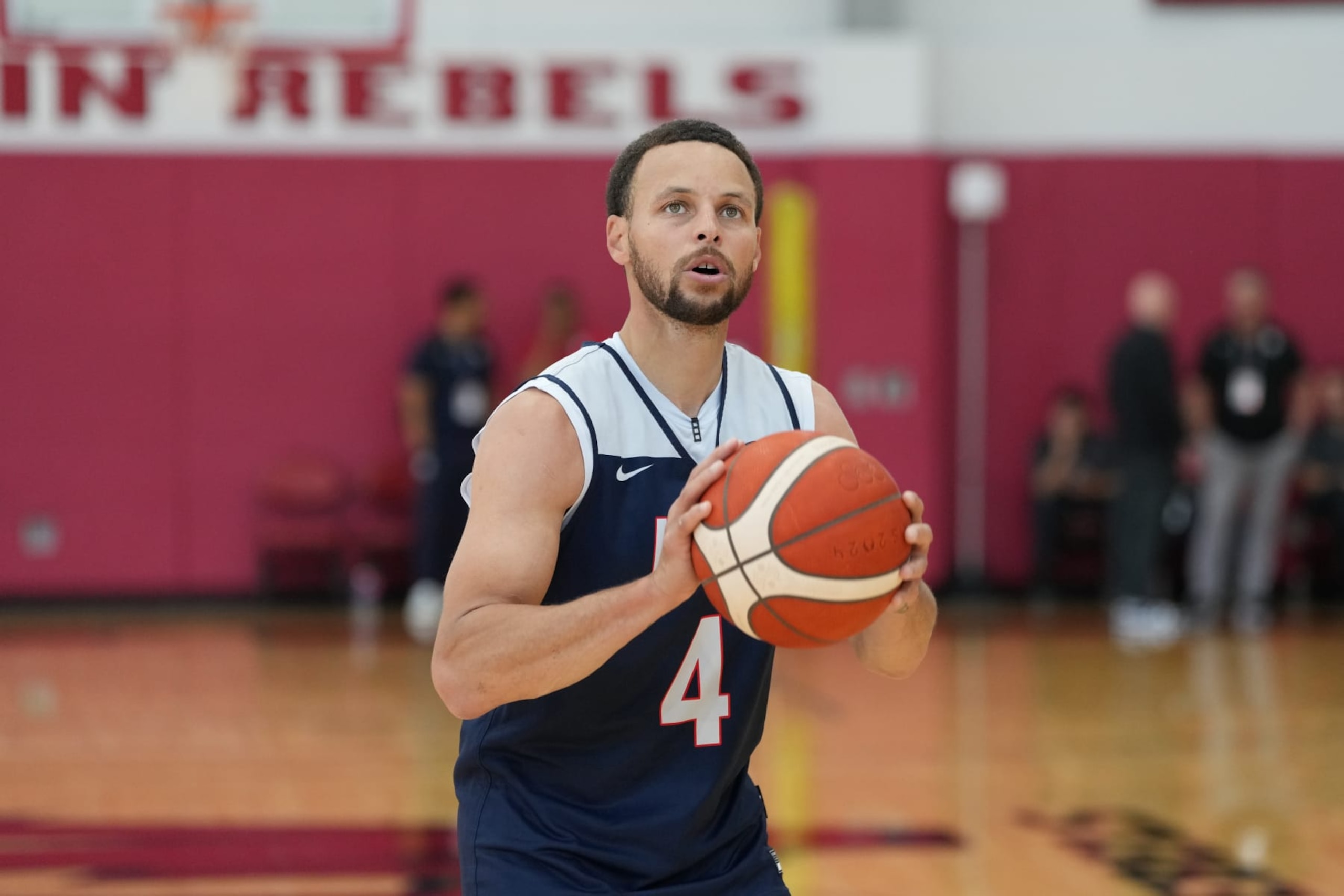 LAS VEGAS, NV - JULY 6: Stephen Curry #4 of the USA Basketball Men's Select Team shoots the ball during USAB Men's Training Camp in Las Vegas on July 06, 2024 in Las Vegas Nevada. NOTE TO USER: User expressly acknowledges and agrees that, by downloading and/or using this Photograph, user is consenting to the terms and conditions of the Getty Images License Agreement. Mandatory Copyright Notice: Copyright 2024 NBAE (Photo by Joe Amati/NBAE via Getty Images)