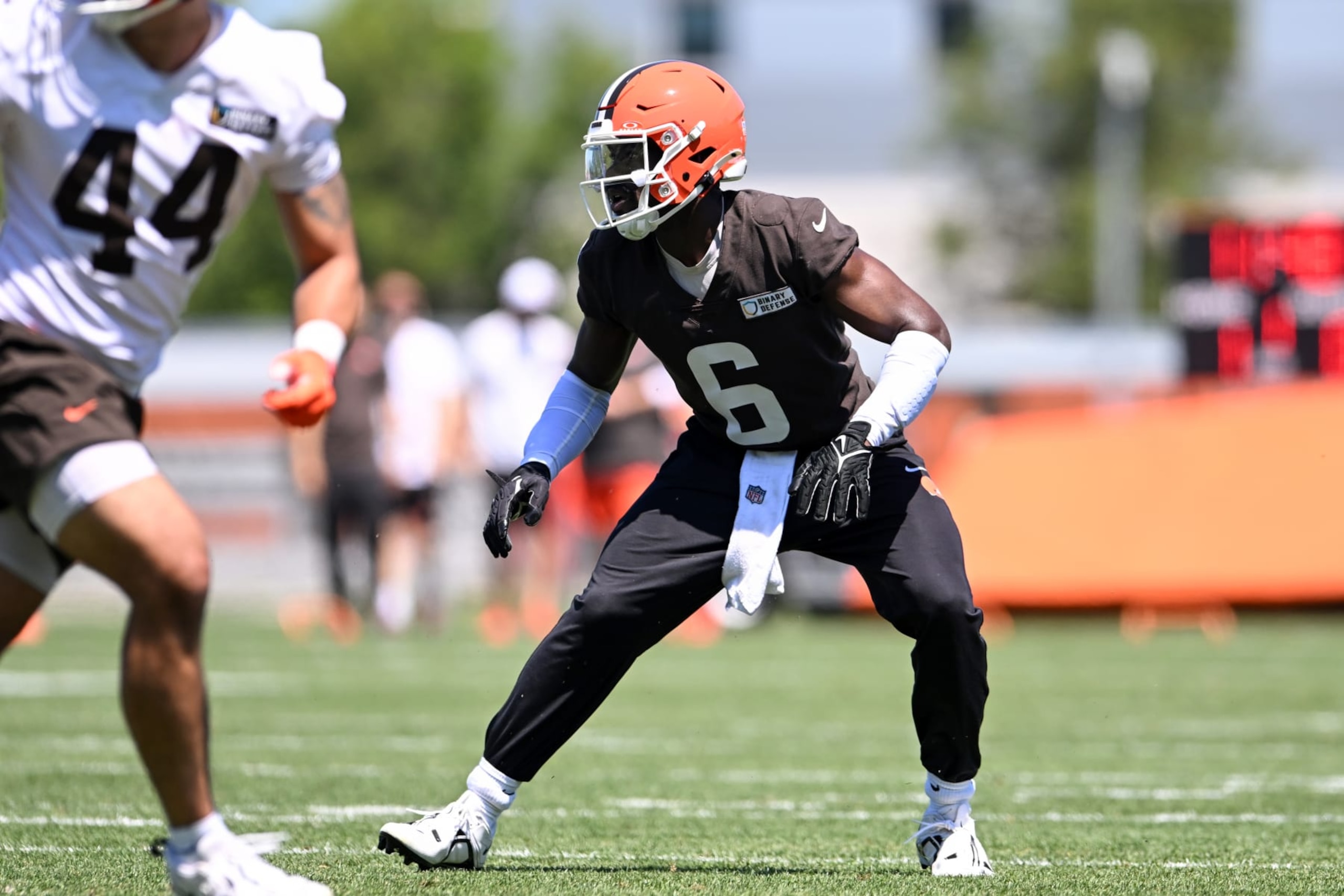 BEREA, OHIO - JUNE 12: Jeremiah Owusu-Koramoah #6 of the Cleveland Browns runs a drill during a mandatory minicamp workout at their CrossCountry Mortgage Campus on June 12, 2024 in Berea, Ohio. (Photo by Nick Cammett/Getty Images)