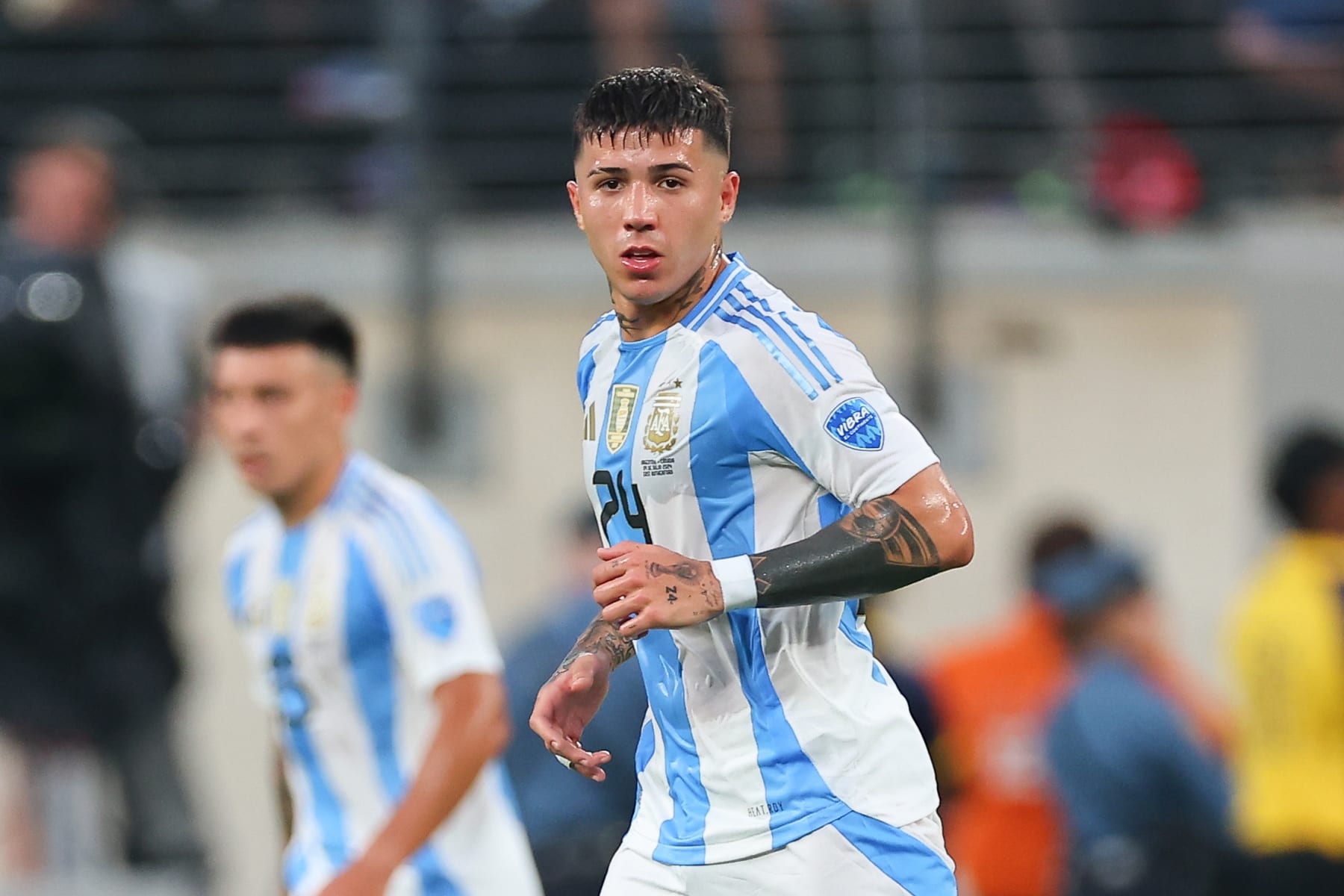 EAST RUTHERFORD, NJ - JULY 09: Enzo Fernández #24 of Argentina during the CONMEBOL Copa America - Semifinal game against Canada on July 9, 2024 at MetLife Stadium in East Rutherford, New Jersey. (Photo by Rich Graessle/Icon Sportswire via Getty Images)