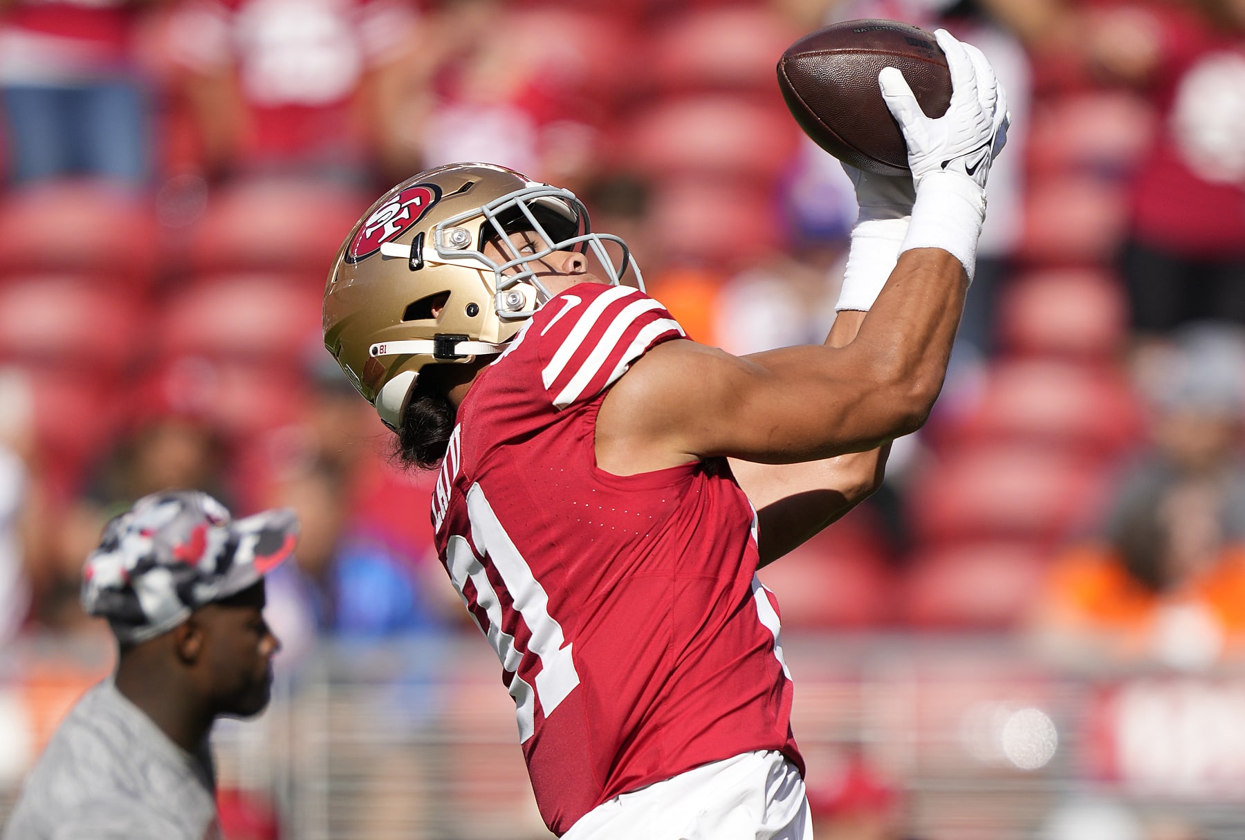 SANTA CLARA, CALIFORNIA - AUGUST Trey Cameron Latu #81 of the San Francisco 49ers warms up during pregame warm ups prior to playing the Denver Broncos at Levi's Stadium on August 19, 2023 in Santa Clara, California. (Photo by Thearon W. Henderson/Getty Images)