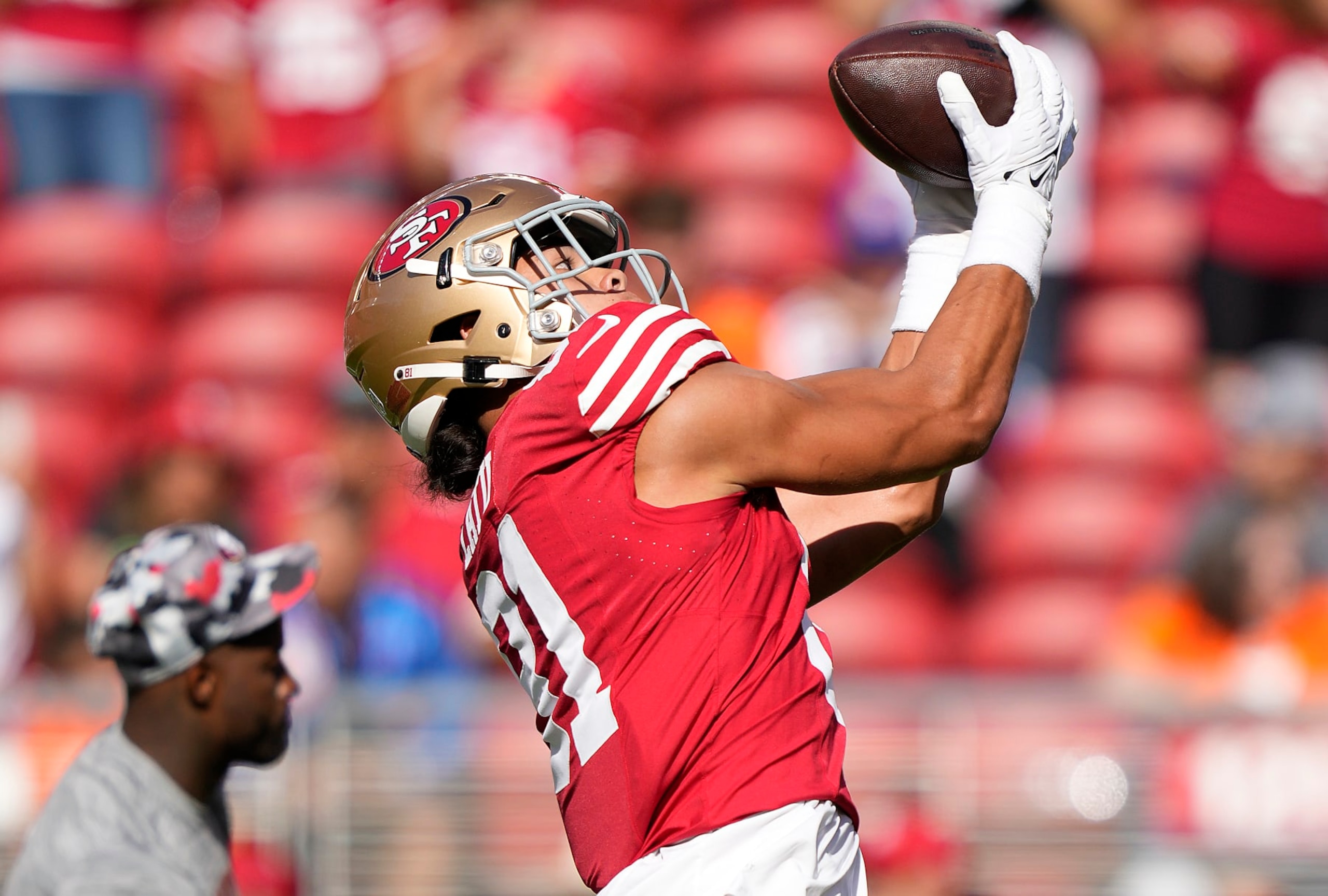 SANTA CLARA, CALIFORNIA - AUGUST Trey Cameron Latu #81 of the San Francisco 49ers warms up during pregame warm ups prior to playing the Denver Broncos at Levi's Stadium on August 19, 2023 in Santa Clara, California. (Photo by Thearon W. Henderson/Getty Images)