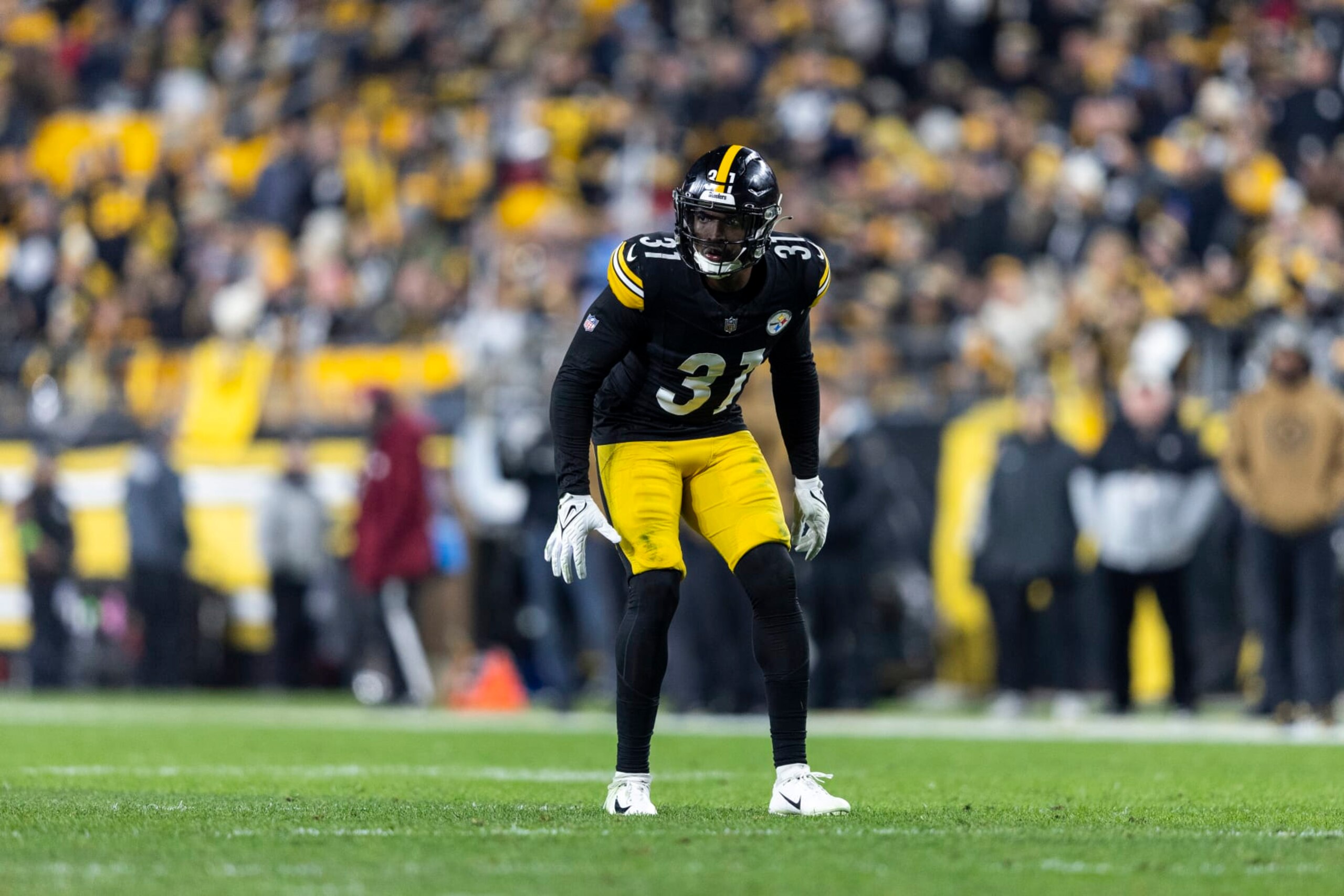 PITTSBURGH, PENNSYLVANIA - NOVEMBER 02: Keanu Neal #31 of the Pittsburgh Steelers lines up during an NFL football game between the Pittsburgh Steelers and the Tennessee Titans at Acrisure Stadium on November 02, 2023 in Pittsburgh, Pennsylvania. (Photo by Michael Owens/Getty Images)