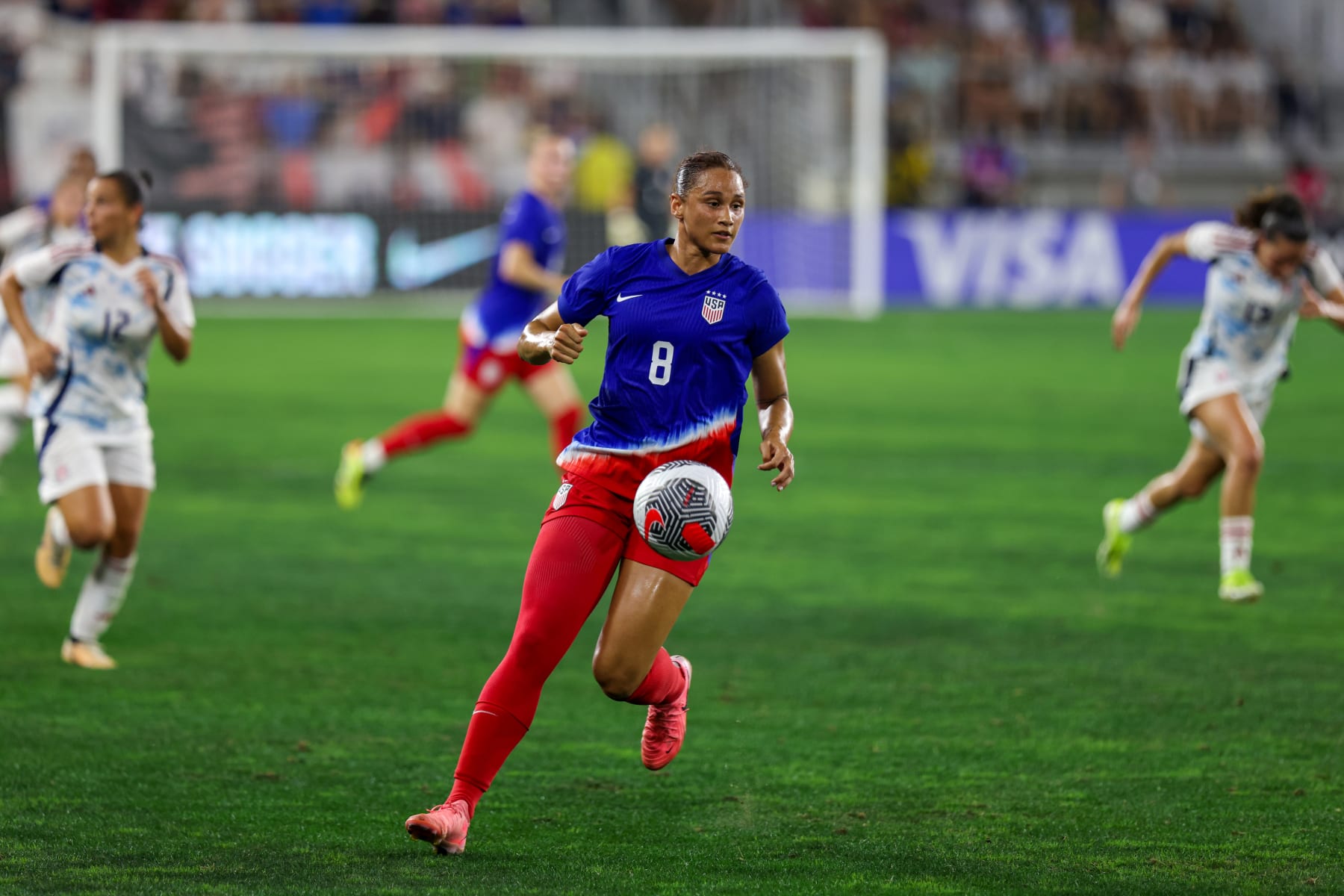 WASHINGTON DC, DC - JULY 16: Lynn Williams #8 of the United States controls the ball during an international friendly game between USWNT and Costa Rica at Audi Field on July 16, 2024 in Washington DC, DC. (Photo by Roger Wimmer/ISI Photos/Getty Images)