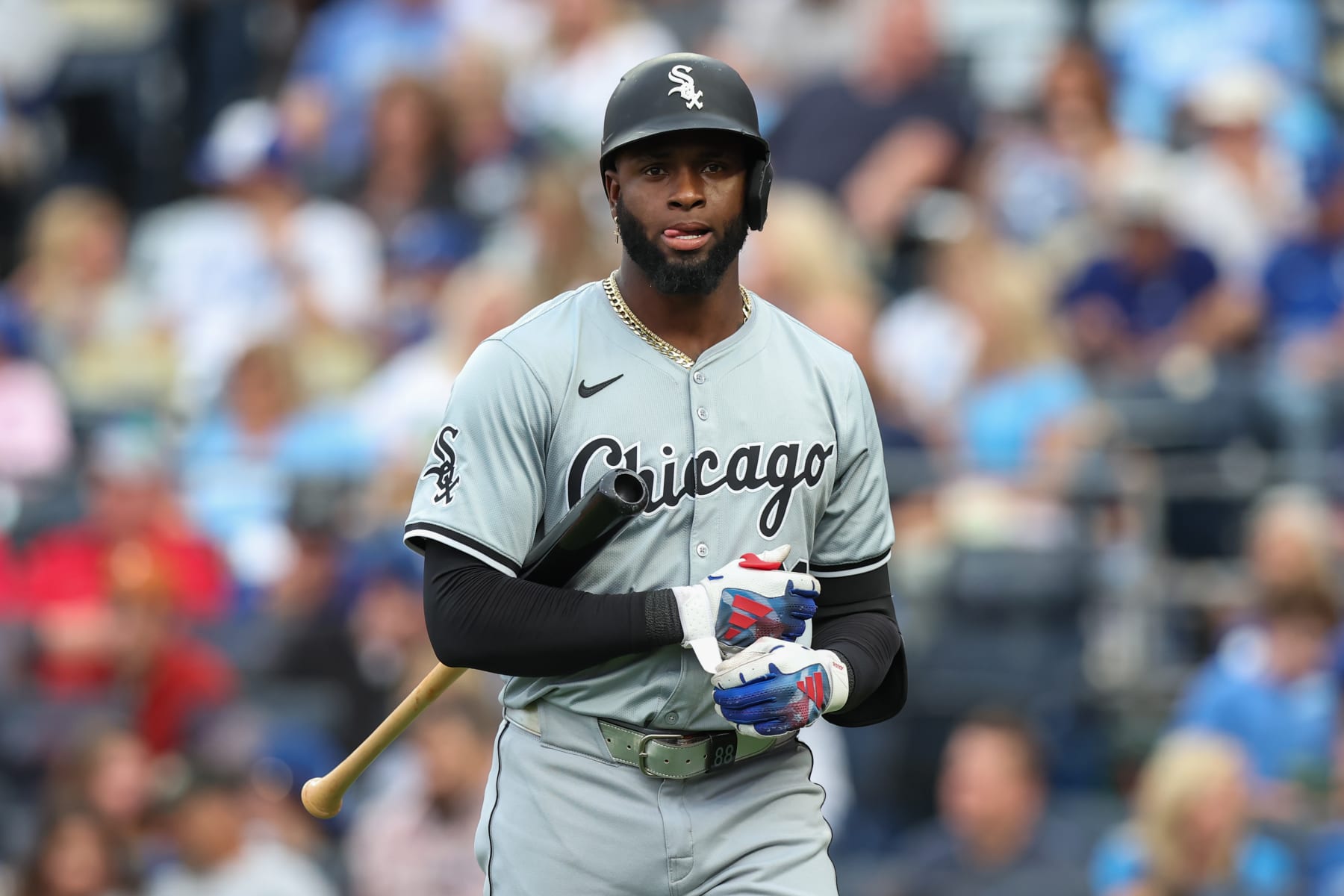 KANSAS CITY, MO - JULY 20: Chicago White Sox outfielder Luis Robert Jr. (88) after striking out during an MLB game between the Chicago White Sox and Kansas City Royals on July 20, 2024 at Kauffman Stadium in Kansas City,  MO. (Photo by Scott Winters/Icon Sportswire via Getty Images)
