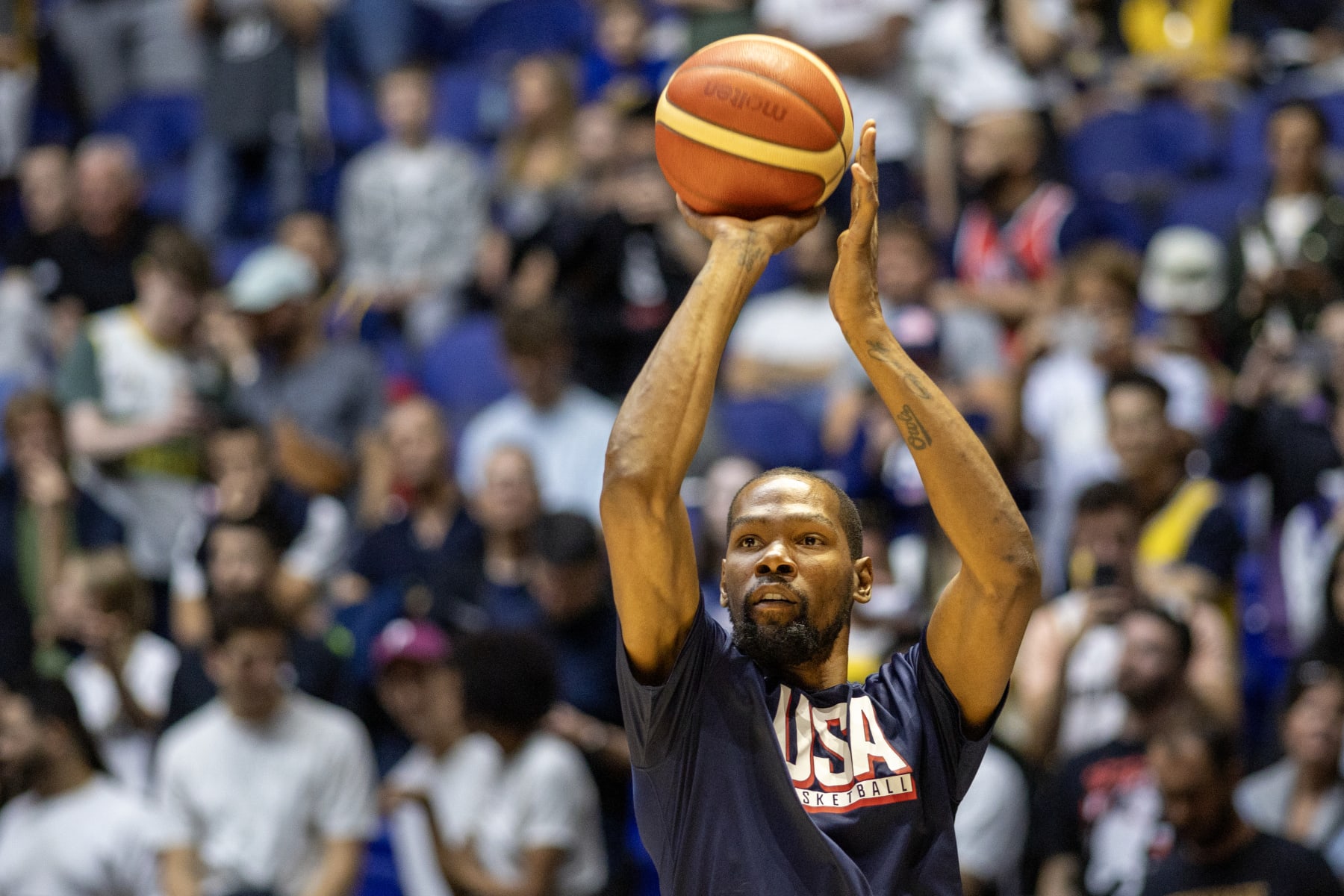 LONDON, ENGLAND: JULY 22: Kevin Durant #7 of the United States during team warm up before the USA V Germany, USA basketball showcase match in preparation for the Paris Olympic Games at The O2 Arena on July 22nd, 2024, in London, England. (Photo by Tim Clayton/Corbis via Getty Images)