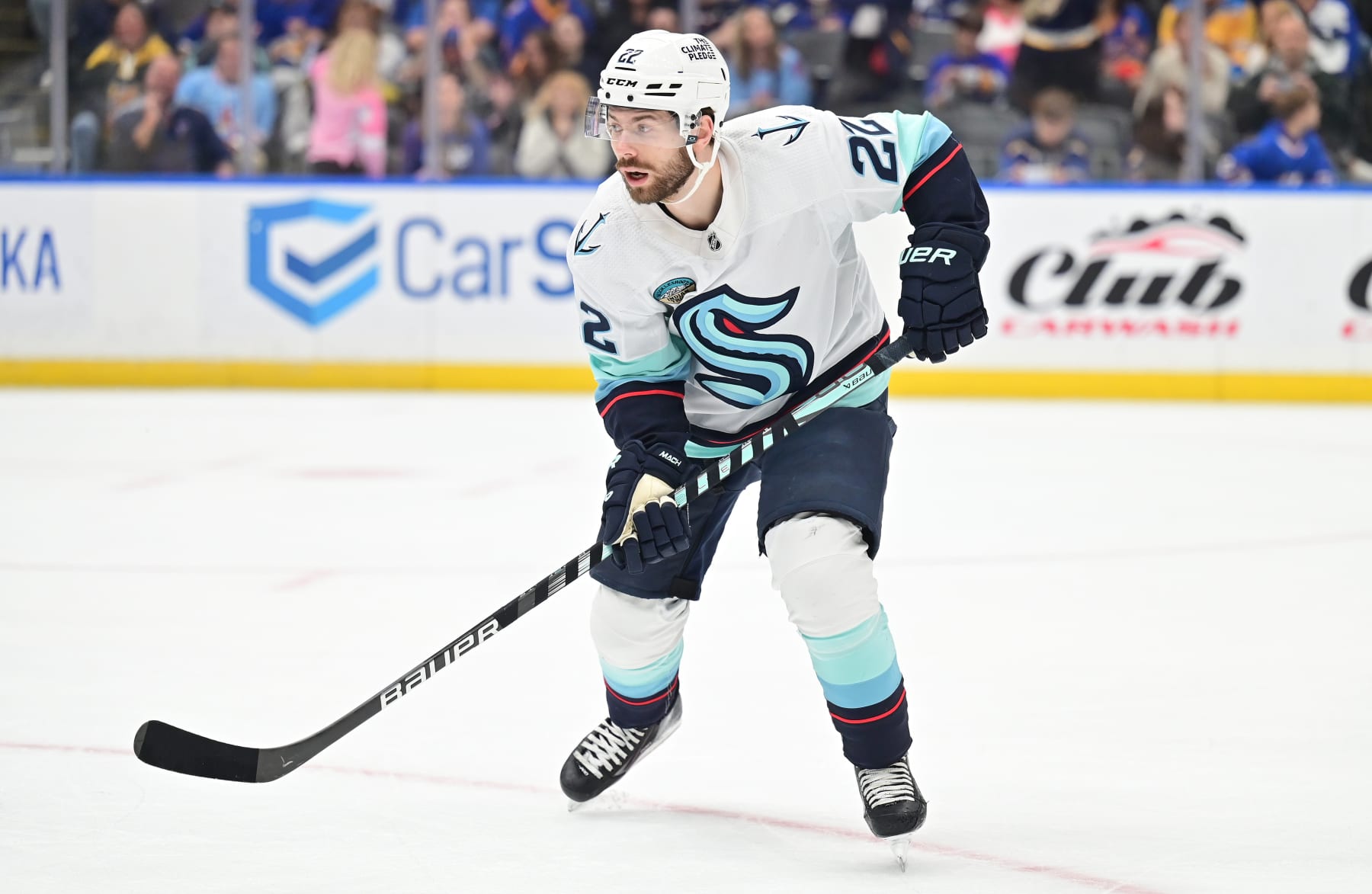 ST. LOUIS, MO - APRIL14: Seattle Kraken rightwing Eli Tolvanen (20) as seen during a NHL game on April 14, 2024, between the Seattle Kraken and the St. Louis Blues at the Enterprise Center in St. Louis, MO.  (Photo by Keith Gillett/Icon Sportswire via Getty Images)