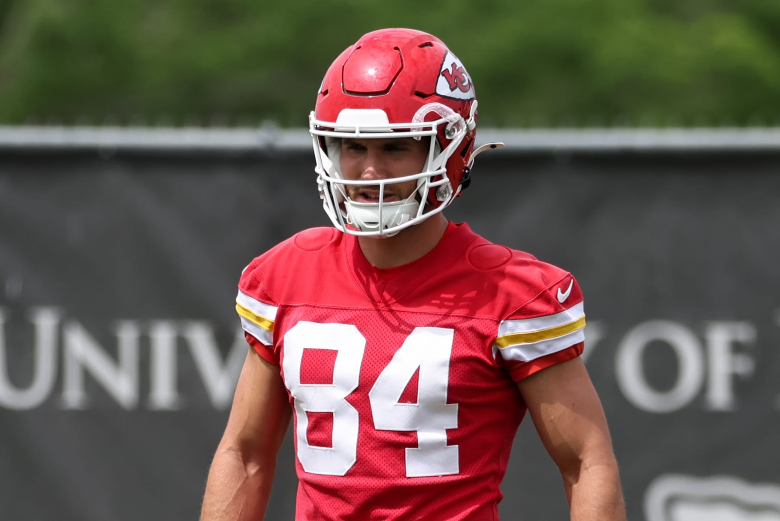 KANSAS CITY, MO - MAY 22: Kansas City Chiefs wide receiver Justin Watson (84) during OTA's on May 22, 2024 at the Chiefs Training Facility in Kansas City, MO. (Photo by Scott Winters/Icon Sportswire via Getty Images) KANSAS CITY, MO - MAY 22: Kansas City Chiefs wide receiver Justin Watson (84) during OTA's on May 22, 2024 at the Chiefs Training Facility in Kansas City, MO. (Photo by Scott Winters/Icon Sportswire via Getty Images)