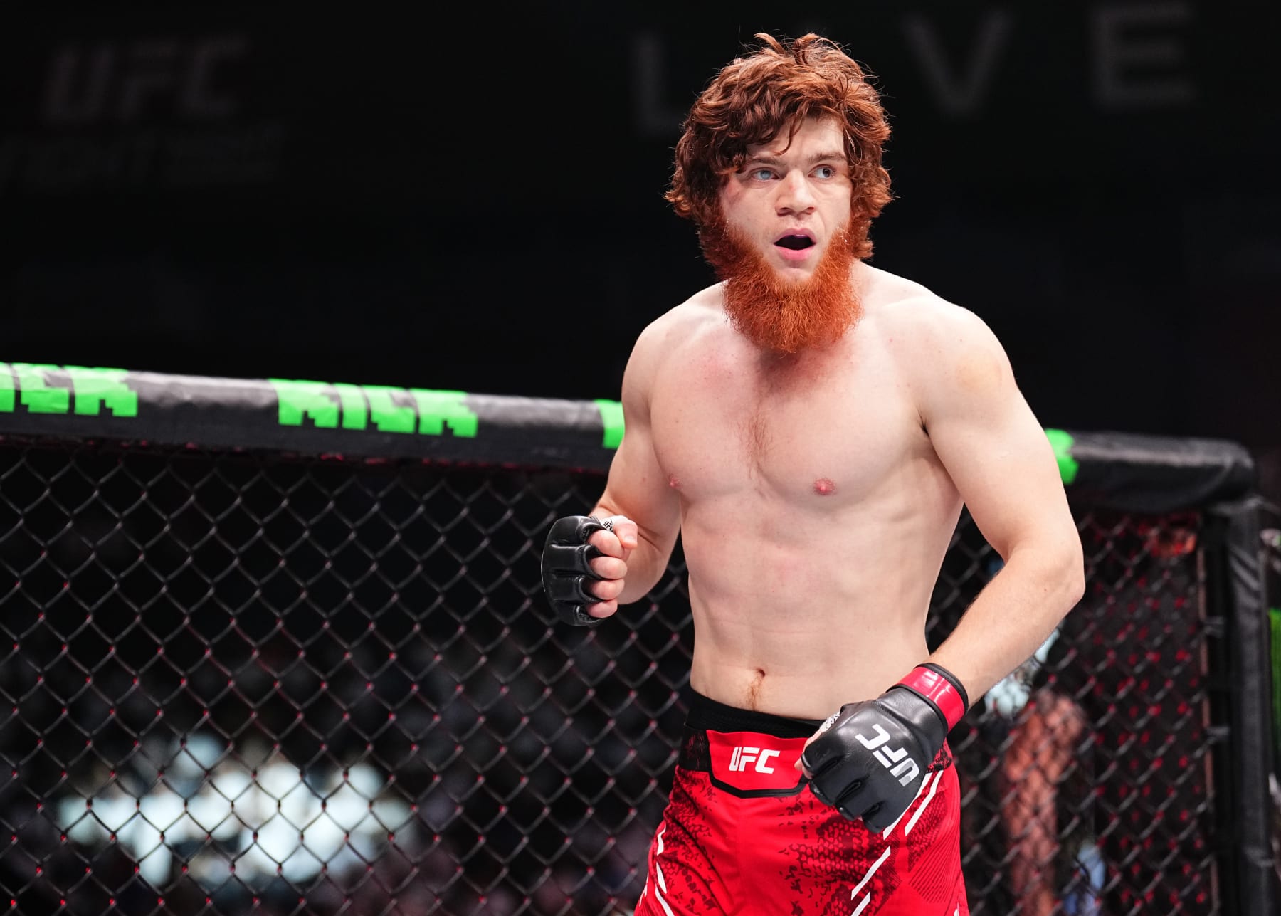 Shara Magomedov prepares to face Antonio Trocoli
