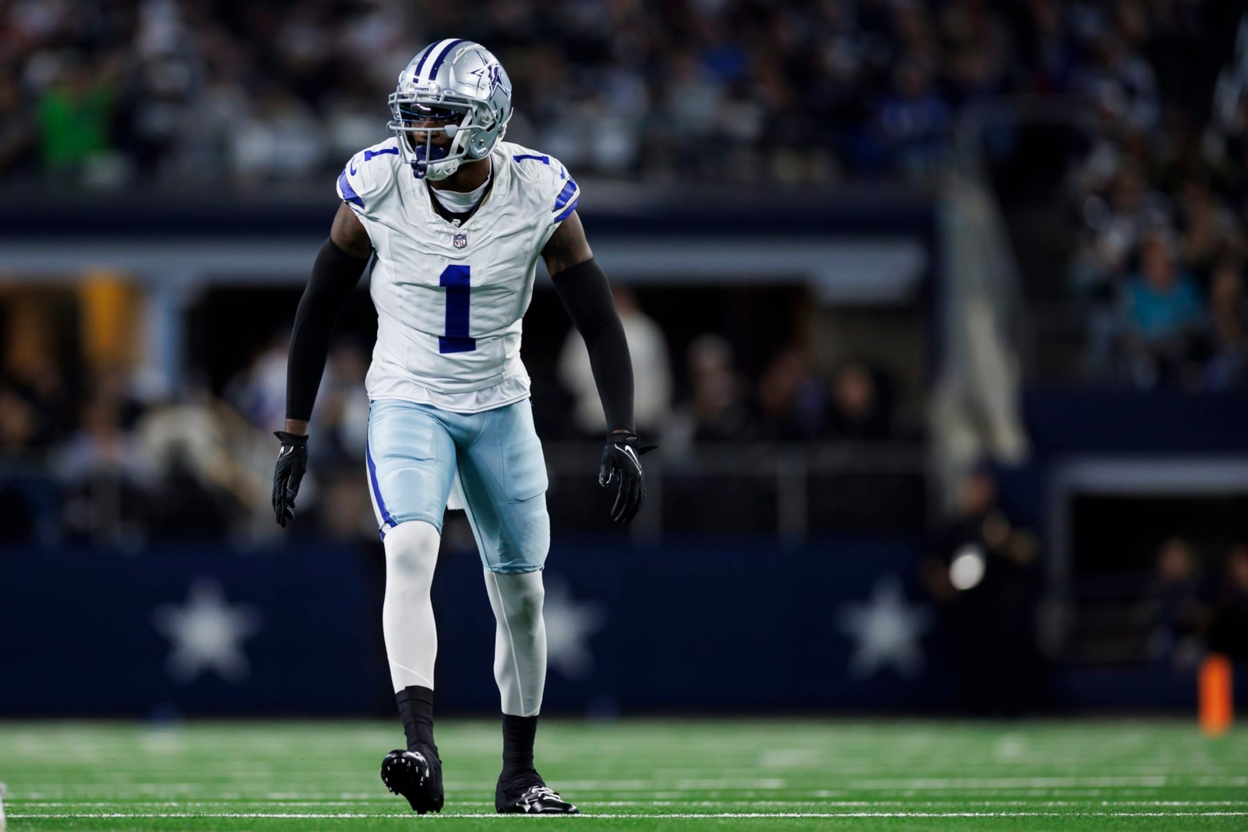 ARLINGTON, TEXAS - NOVEMBER 30: Jayron Kearse #1 of the Dallas Cowboys defends in coverage during an NFL football game against the Seattle Seahawks at AT&T Stadium on November 30, 2023 in Arlington, Texas. (Photo by Ryan Kang/Getty Images) ARLINGTON, TEXAS - NOVEMBER 30: Jayron Kearse #1 of the Dallas Cowboys defends in coverage during an NFL football game against the Seattle Seahawks at AT&T Stadium on November 30, 2023 in Arlington, Texas. (Photo by Ryan Kang/Getty Images)