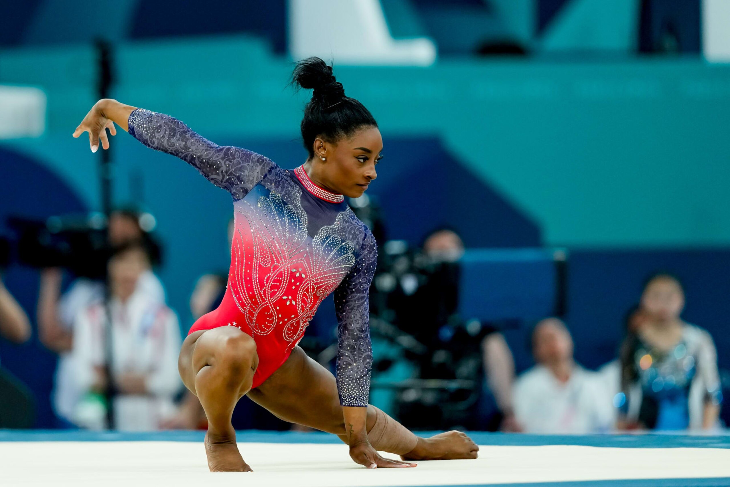 PARIS, FRANCE - AUGUST 5: Simone Biles of United States  during the Women's Floor Exercise Final on day ten of the Olympic Games Paris 2024 at Bercy Arena on August 5, 2024 in Paris, France. (Photo by Daniela Porcelli/Eurasia Sport Images/Getty Images)