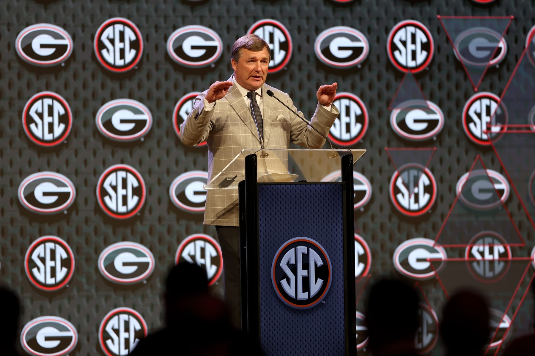 DALLAS, TEXAS - JULY 16: Head Coach Kirby Smart of the Georgia Bulldogs speaks during SEC Football Media Days at Omni Dallas Hotel on July 16, 2024 in Dallas, Texas. (Photo by Tim Warner/Getty Images) DALLAS, TEXAS - JULY 16: Head Coach Kirby Smart of the Georgia Bulldogs speaks during SEC Football Media Days at Omni Dallas Hotel on July 16, 2024 in Dallas, Texas. (Photo by Tim Warner/Getty Images)