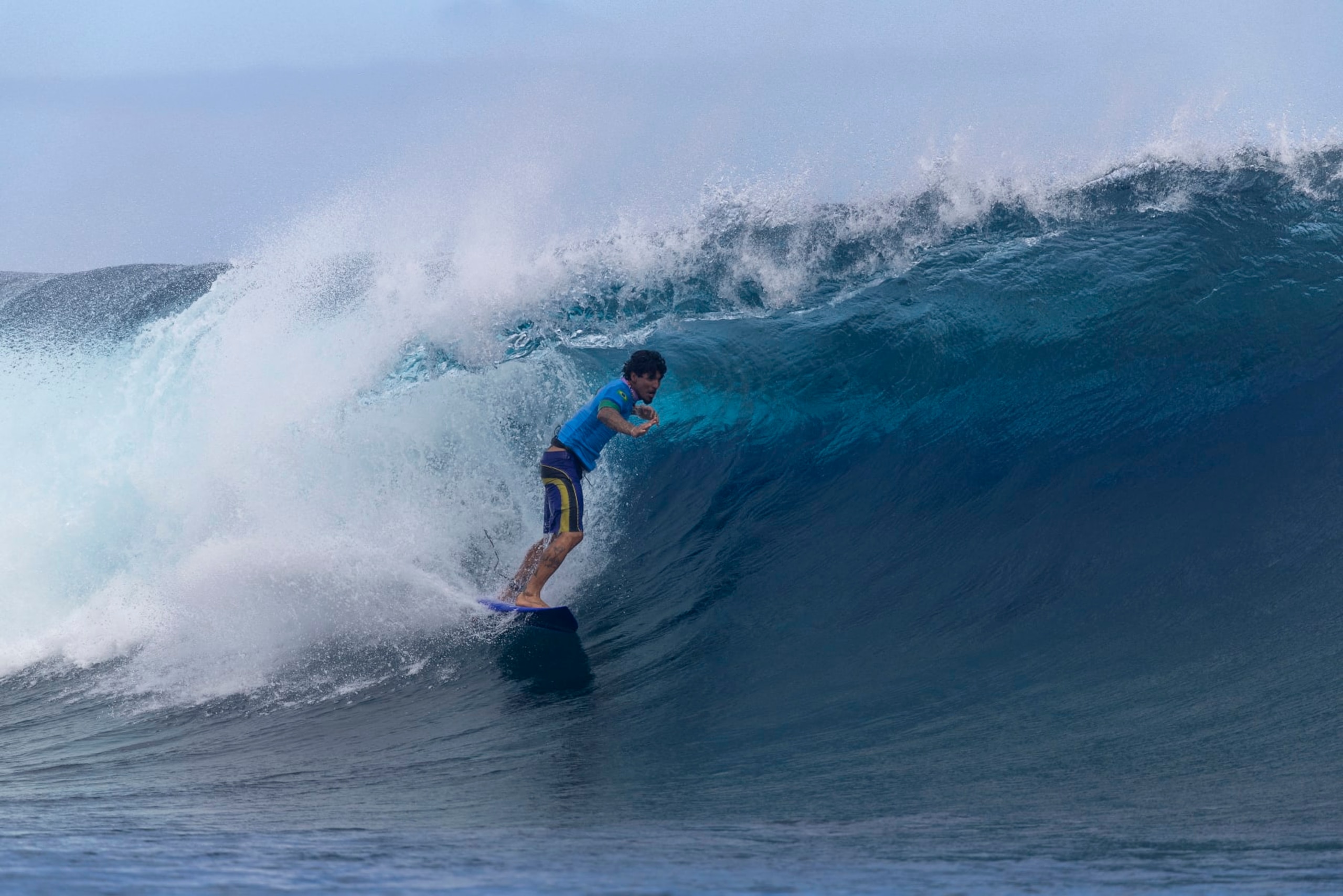 TEAHUPO'O, FRENCH POLYNESIA - AUGUST 05: Gabriel Medina of Team Brazil rides a wave during the men's bronze medal match of surfing on day nine of the Olympic Games Paris 2024 on August 05, 2024 in Teahupo'o, French Polynesia. (Photo by Sean M. Haffey/Getty Images)