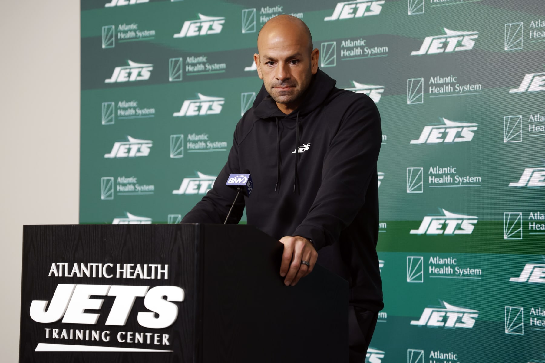 FLORHAM PARK, NEW JERSEY - MAY 21: Head coach Robert Saleh of the New York Jets speaks to the media during the New York Jets OTA Offseason Workout at Atlantic Health Jets Training Center on May 21, 2024 in Florham Park, New Jersey. (Photo by Sarah Stier/Getty Images)