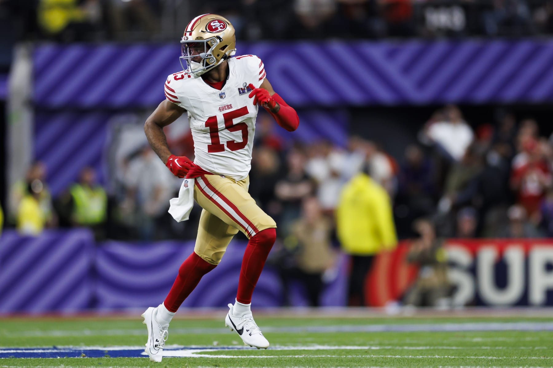 LAS VEGAS, NEVADA - FEBRUARY 11: Jauan Jennings #15 of the San Francisco 49ers runs a route during Super Bowl LVIII against the Kansas City Chiefs at Allegiant Stadium on February 11, 2024 in Las Vegas, Nevada. (Photo by Ryan Kang/Getty Images)