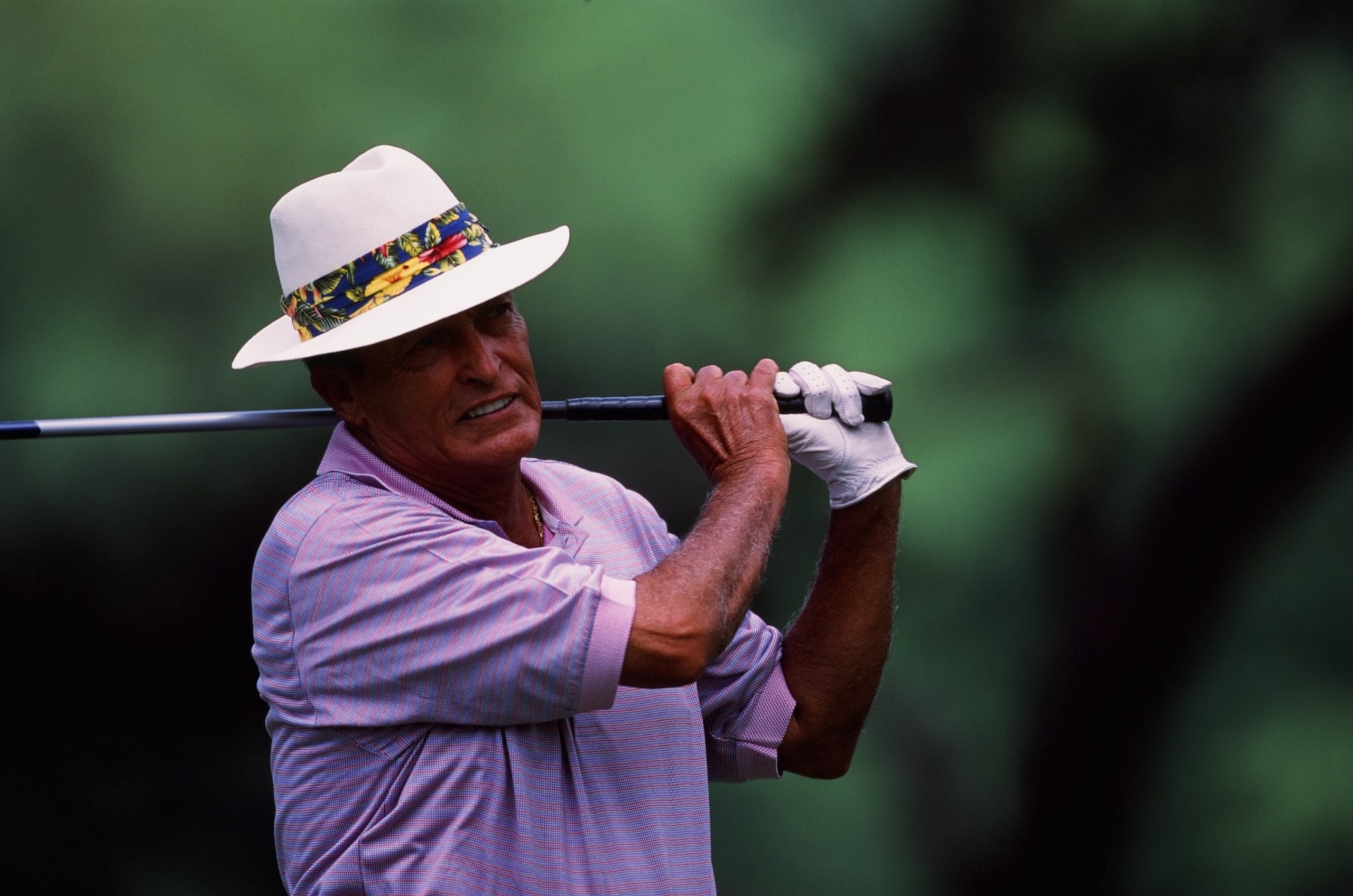 AKRON, OH - JUNE 5: Chi-Chi Rodriguez swings during the the US Senior Open at Firestone Country Club in Akron, Ohio on June 5, 2002. (Photo By Sporting News via Getty Images via Getty Images) 