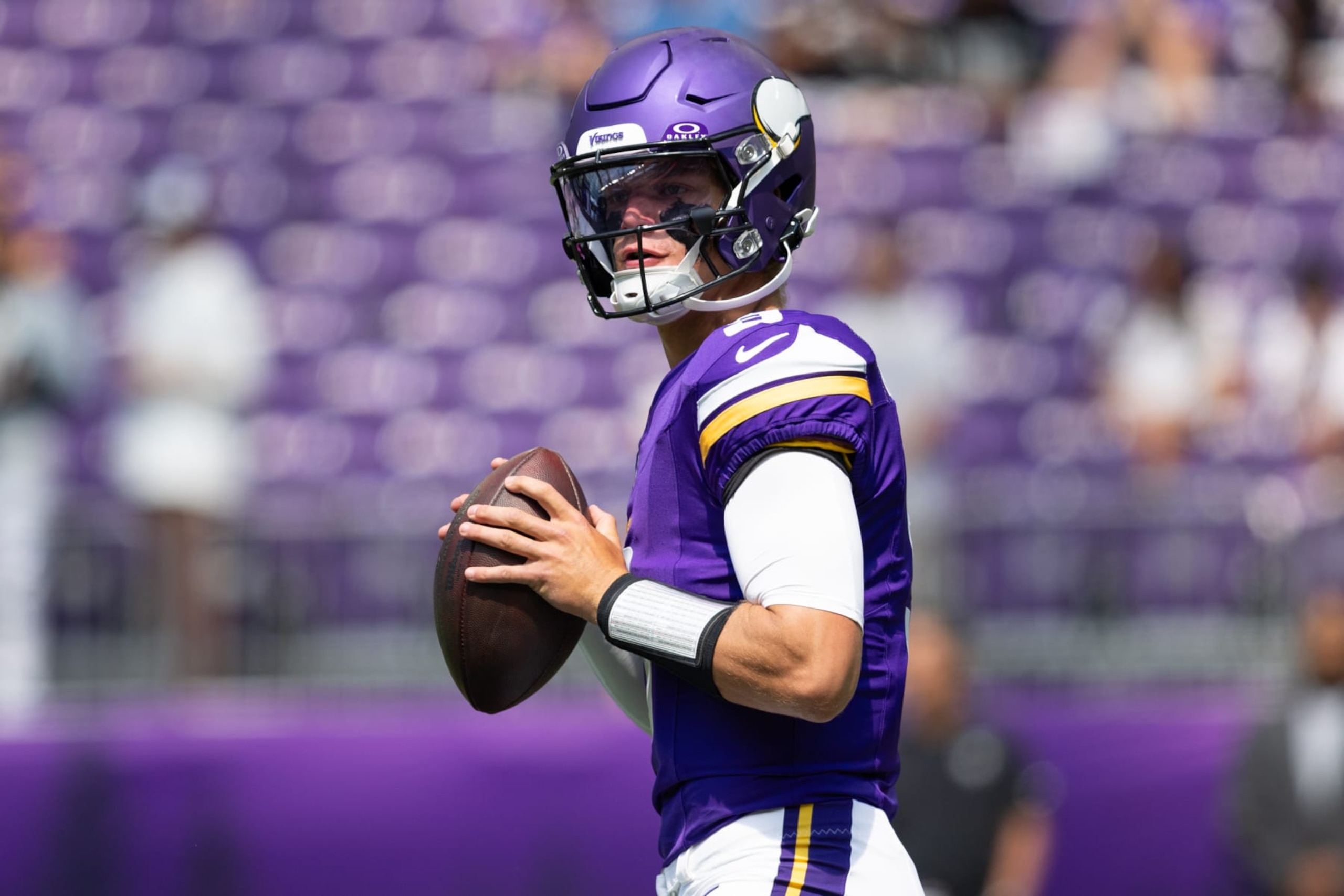 MINNEAPOLIS, MN - AUGUST 10: Minnesota Vikings quarterback J.J. McCarthy (9) warms up before the NFL preseason game between the Las Vegas Raiders and the Minnesota Vikings on August 10, 2024, at U.S. Bank Stadium in Minneapolis, MN. (Photo by Bailey Hillesheim/Icon Sportswire via Getty Images)