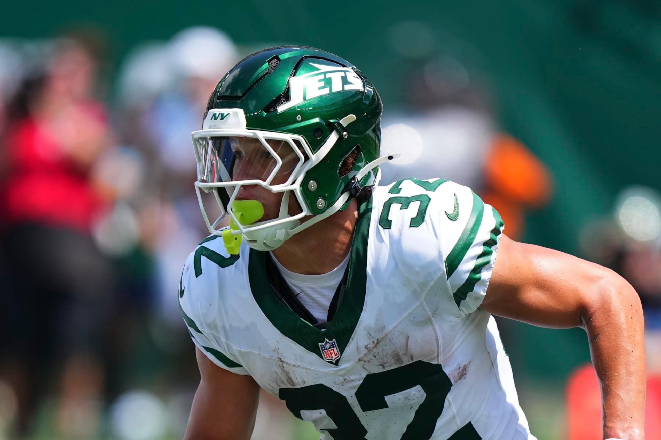 EAST RUTHERFORD, NEW JERSEY - AUGUST 10: Isaiah Davis #32 of the New York Jets in action against the Washington Commanders during the preseason game at MetLife Stadium on August 10, 2024 in East Rutherford, New Jersey. The Jets defeated the Commanders 20-17. (Photo by Mitchell Leff/Getty Images)