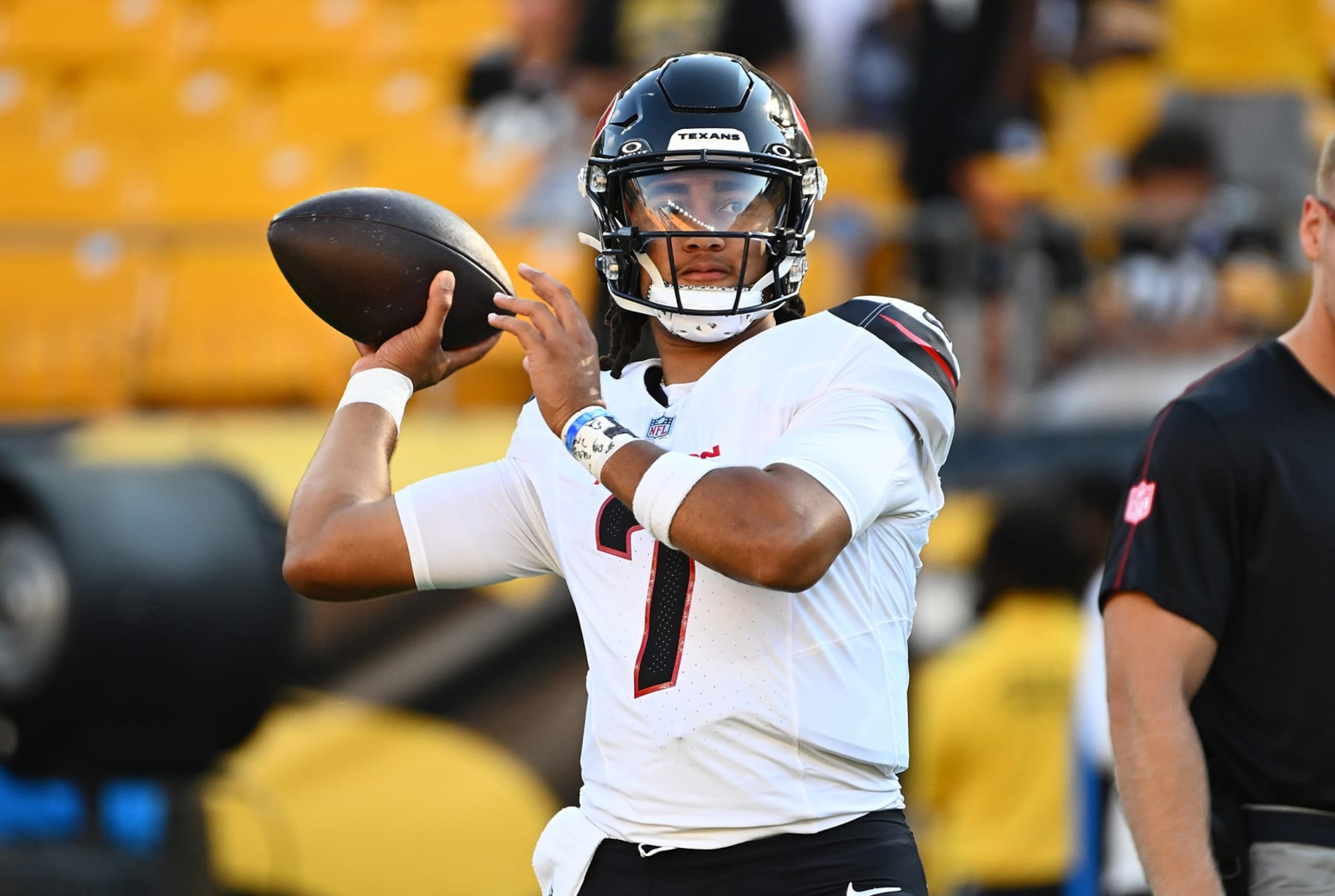 PITTSBURGH, PENNSYLVANIA - AUGUST 9: C.J. Stroud #7 of the Houston Texans warms up before the preseason game against the Pittsburgh Steelers at Acrisure Stadium on August 9, 2024 in Pittsburgh, Pennsylvania. (Photo by Justin Berl/Getty Images)