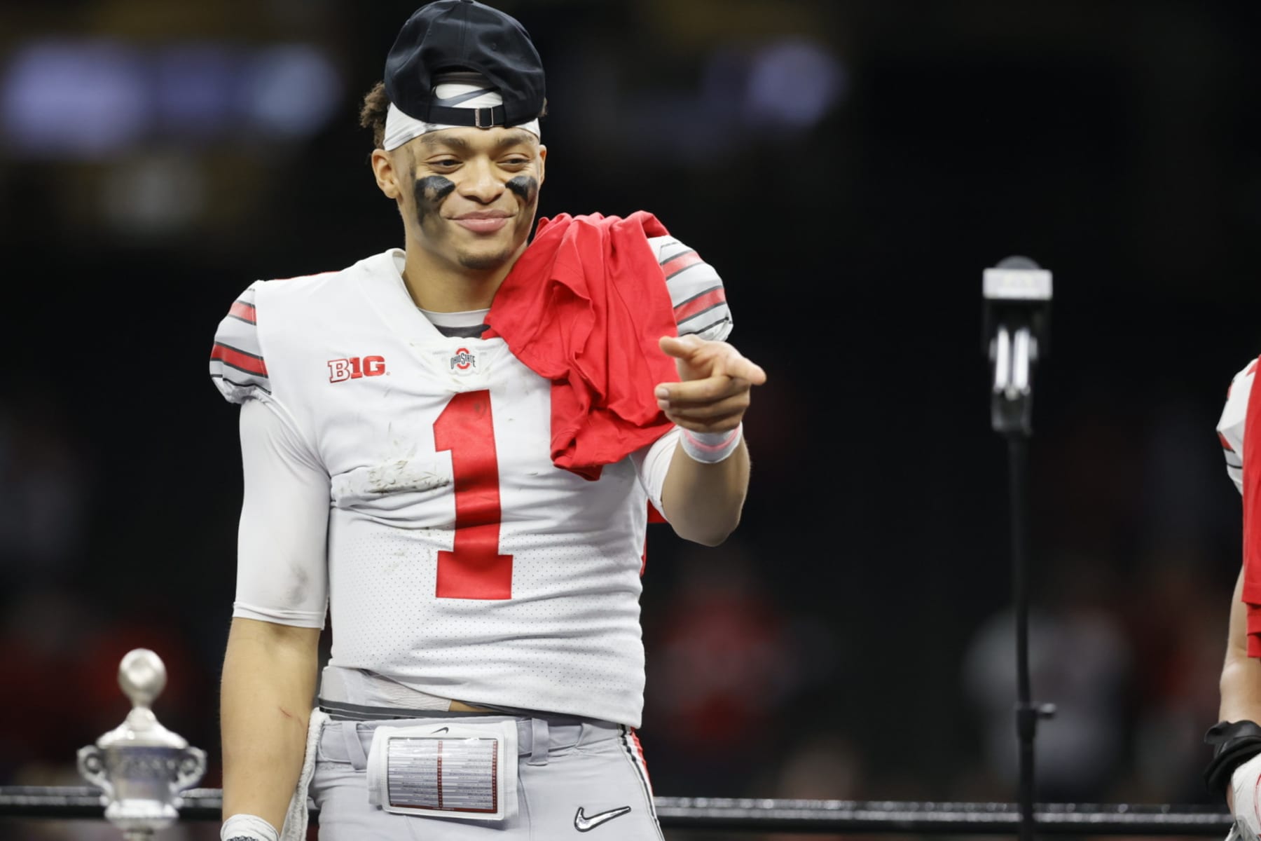 College Football: CFP National Semifinals: Ohio State QB Justin Fields (1) victorious after winning game vs Clemson at Mercedes-Benz Superdome.
New Orleans, LA 1/1/2021
CREDIT: David E. Klutho (Photo by David E. Klutho/Sports Illustrated via Getty Images) 
(Set Number: X163492)