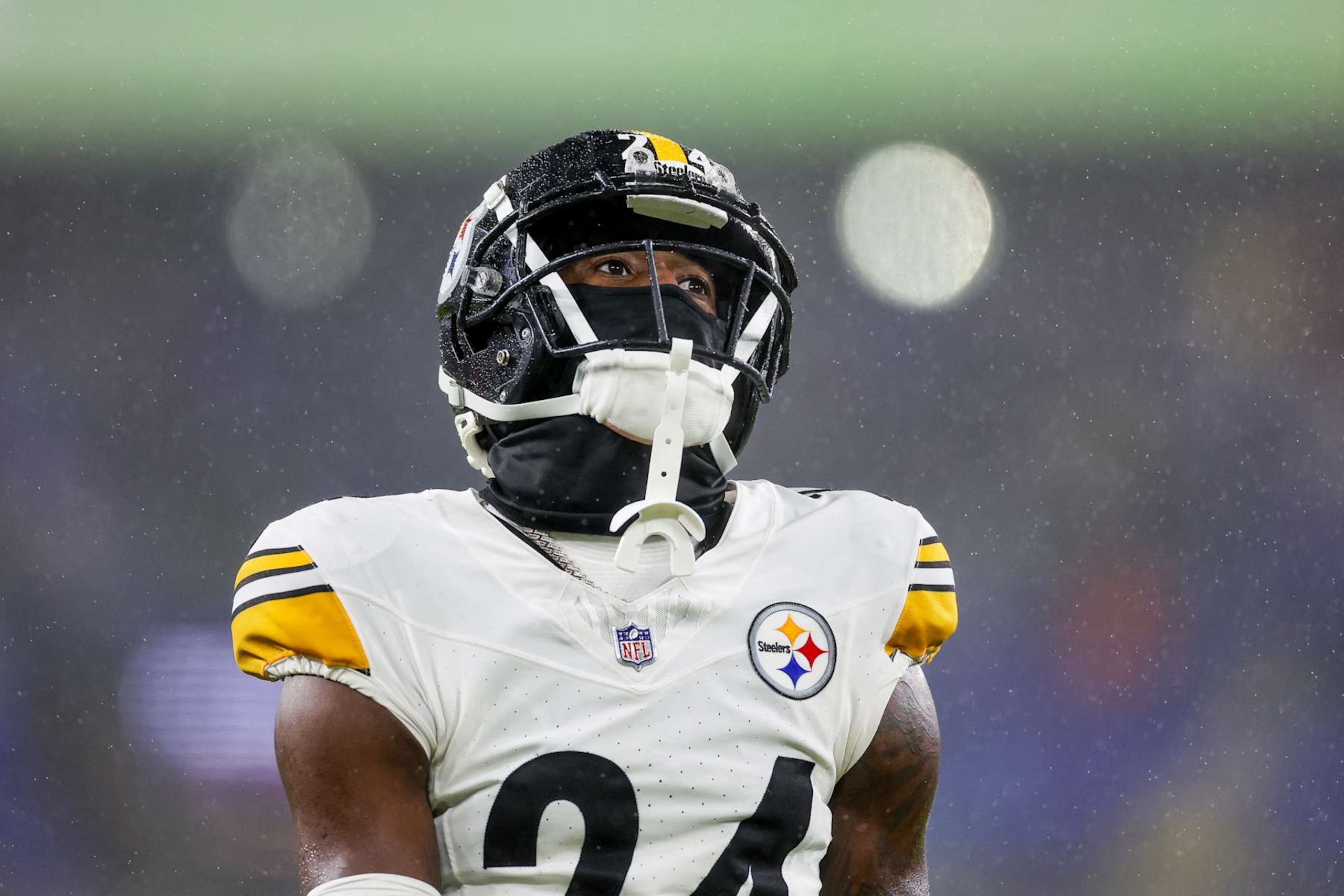 BALTIMORE, MARYLAND - JANUARY 06: Joey Porter Jr. #24 of the Pittsburgh Steelers reacts after a play in the fourth quarter of a game against the Baltimore Ravens at M&T Bank Stadium on January 06, 2024 in Baltimore, Maryland. (Photo by Patrick Smith/Getty Images) BALTIMORE, MARYLAND - JANUARY 06: Joey Porter Jr. #24 of the Pittsburgh Steelers reacts after a play in the fourth quarter of a game against the Baltimore Ravens at M&T Bank Stadium on January 06, 2024 in Baltimore, Maryland. (Photo by Patrick Smith/Getty Images)