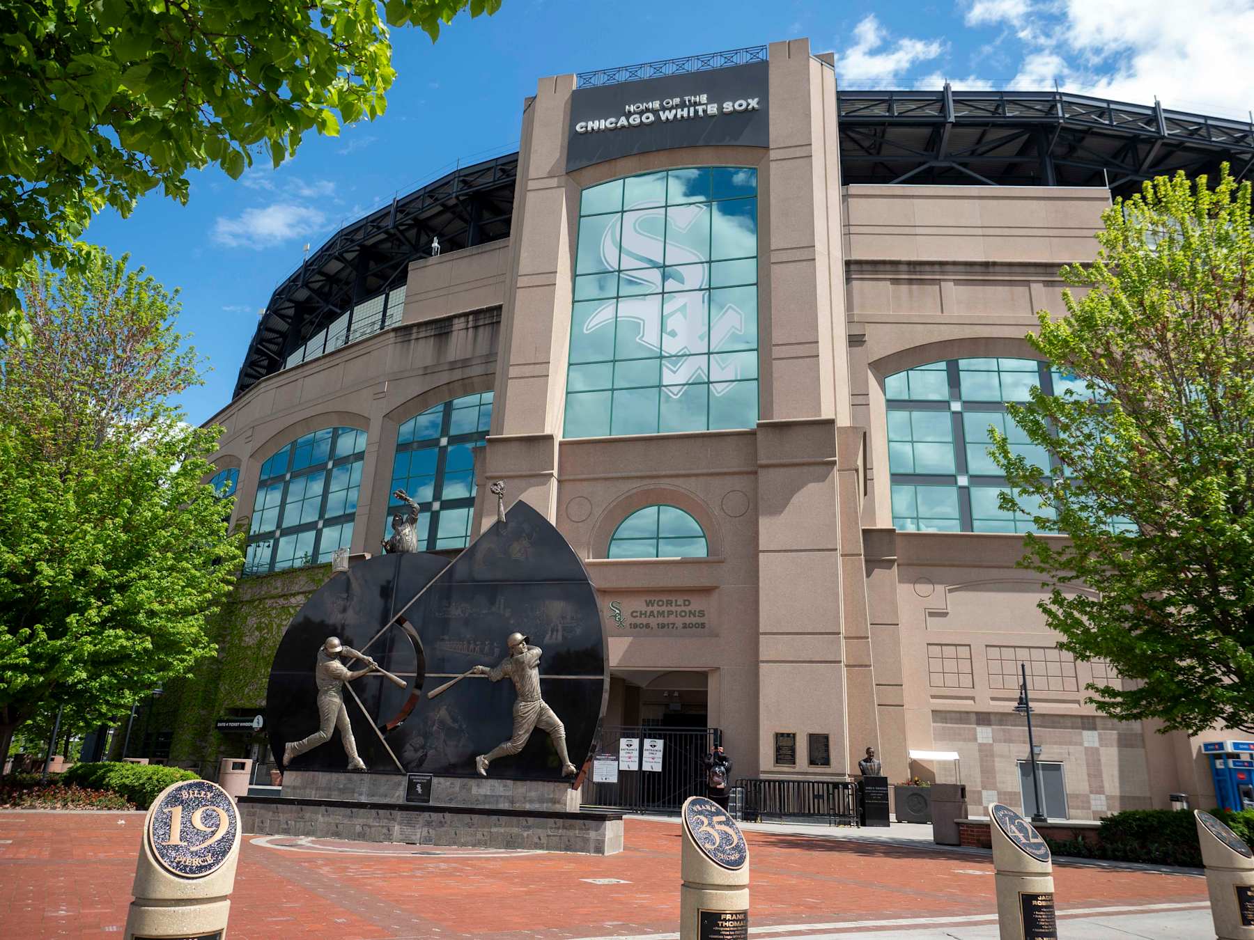 CHICAGO, IL - MAY 10: An exterior view of Guaranteed Rate Field before the regular season MLB game between the Cleveland Guardians and the Chicago White Sox on May 10, 2024, at Guaranteed Rate Field  in Chicago, Illinois. (Photo by Joseph Weiser/Icon Sportswire via Getty Images)