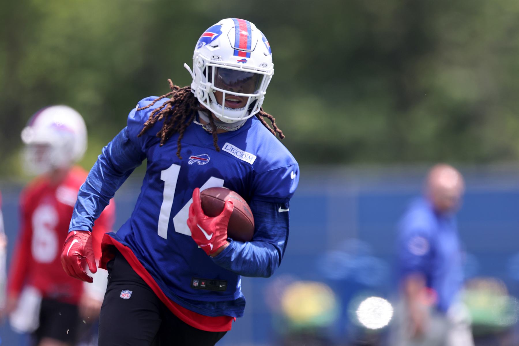 Chase Claypool Released by Bills with Injury Settlement; Will Be NFL Free  Agent | News, Scores, Highlights, Stats, and Rumors | Bleacher Report