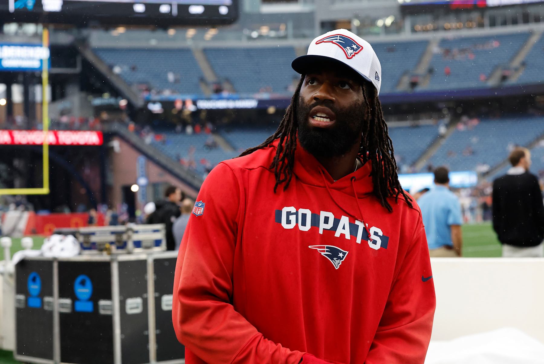 FOXBOROUGH, MA - AUGUST 08: New England Patriots outside linebacker Matthew Judon (9) in warm up before a preseason game between the New England Patriots and the Carolina Panthers on August 8, 2024, at Gillette Stadium in Foxborough, Massachusetts. (Photo by Fred Kfoury III/Icon Sportswire via Getty Images)