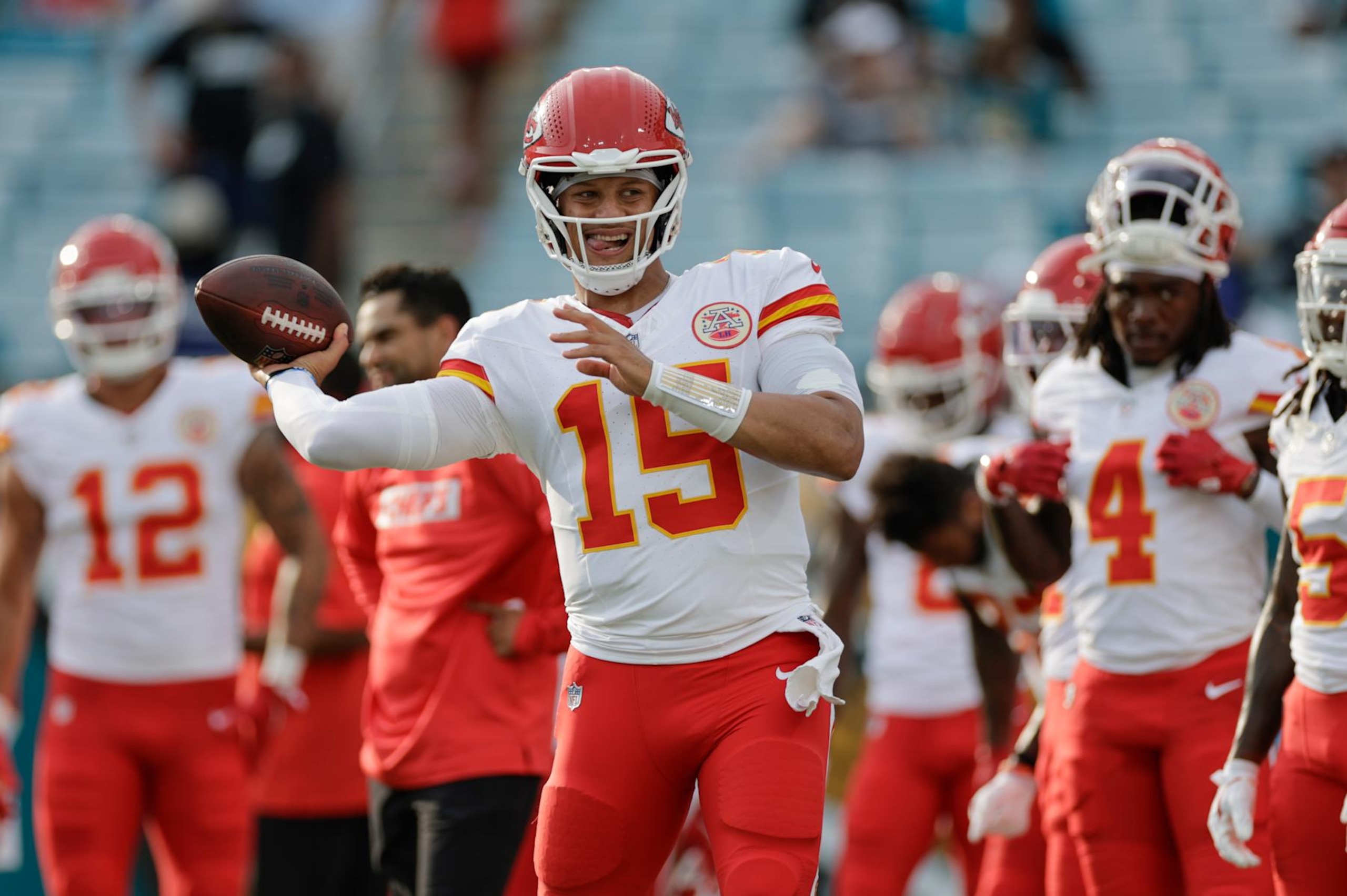 JACKSONVILLE, FL - AUGUST 10: Kansas City Chiefs quarterback Patrick Mahomes (15) warms up before the game between the Kansas City Chiefs and the Jacksonville Jaguars on August 10, 2024 at EverBank Stadium in Jacksonville, Fl. (Photo by David Rosenblum/Icon Sportswire via Getty Images)